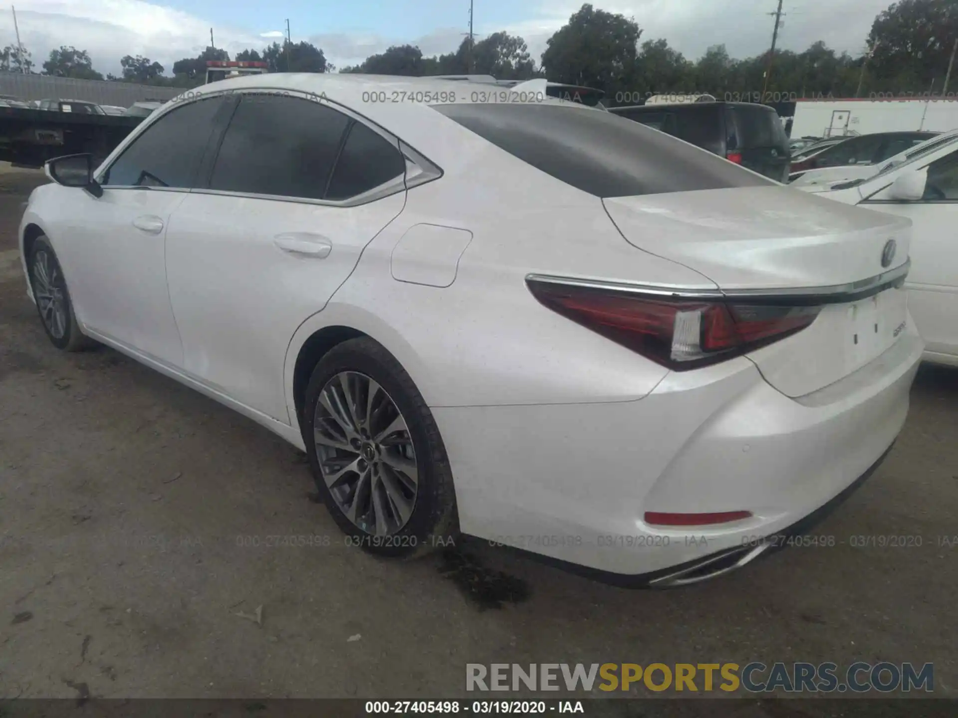 3 Photograph of a damaged car 58ABZ1B12KU022205 LEXUS ES 2019