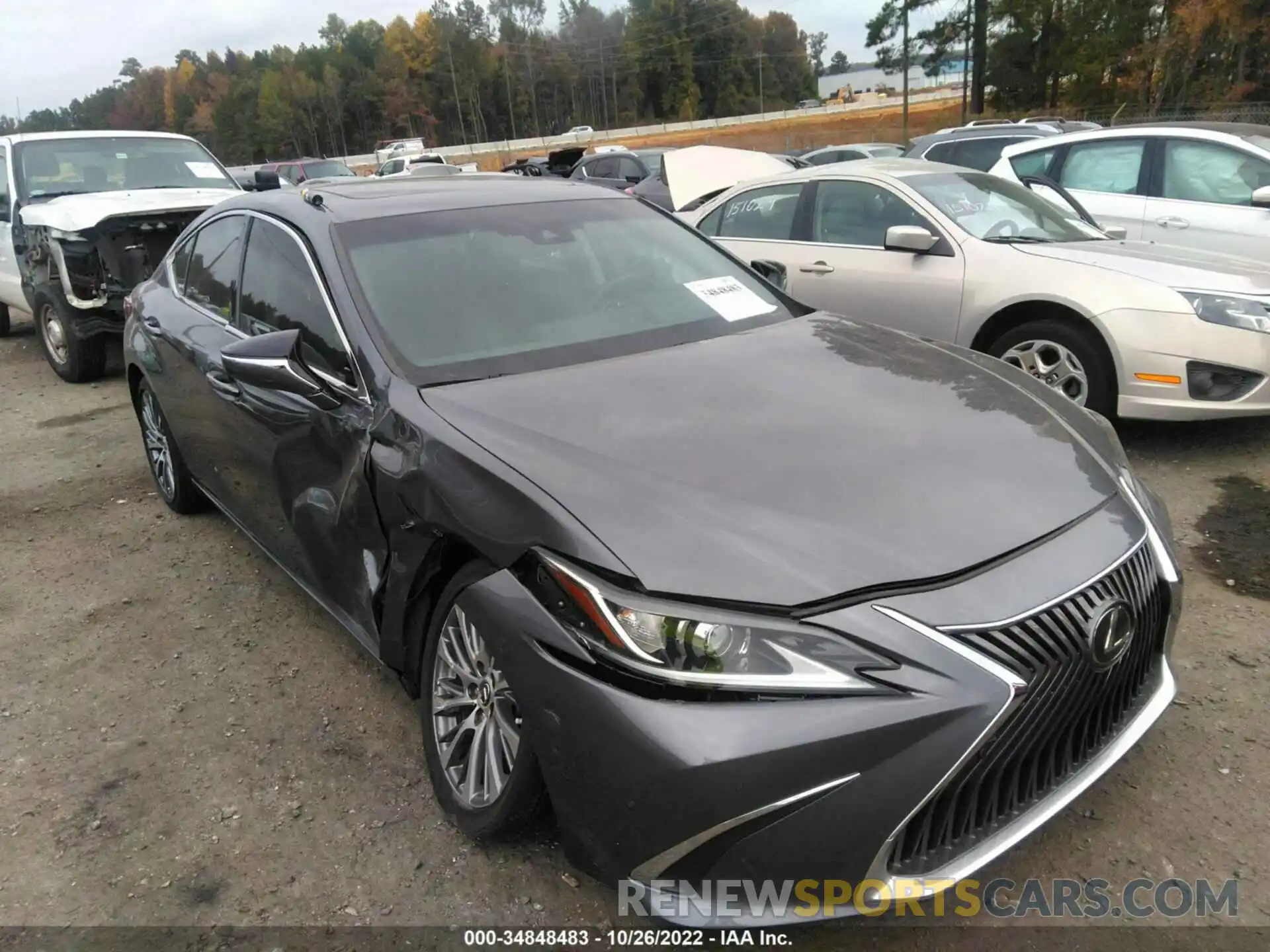 1 Photograph of a damaged car 58ABZ1B12KU036749 LEXUS ES 2019