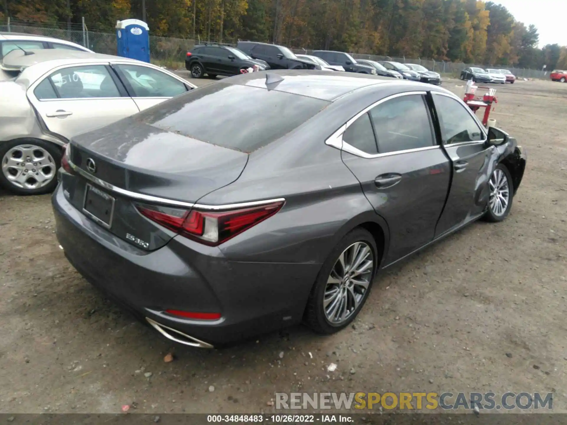 4 Photograph of a damaged car 58ABZ1B12KU036749 LEXUS ES 2019