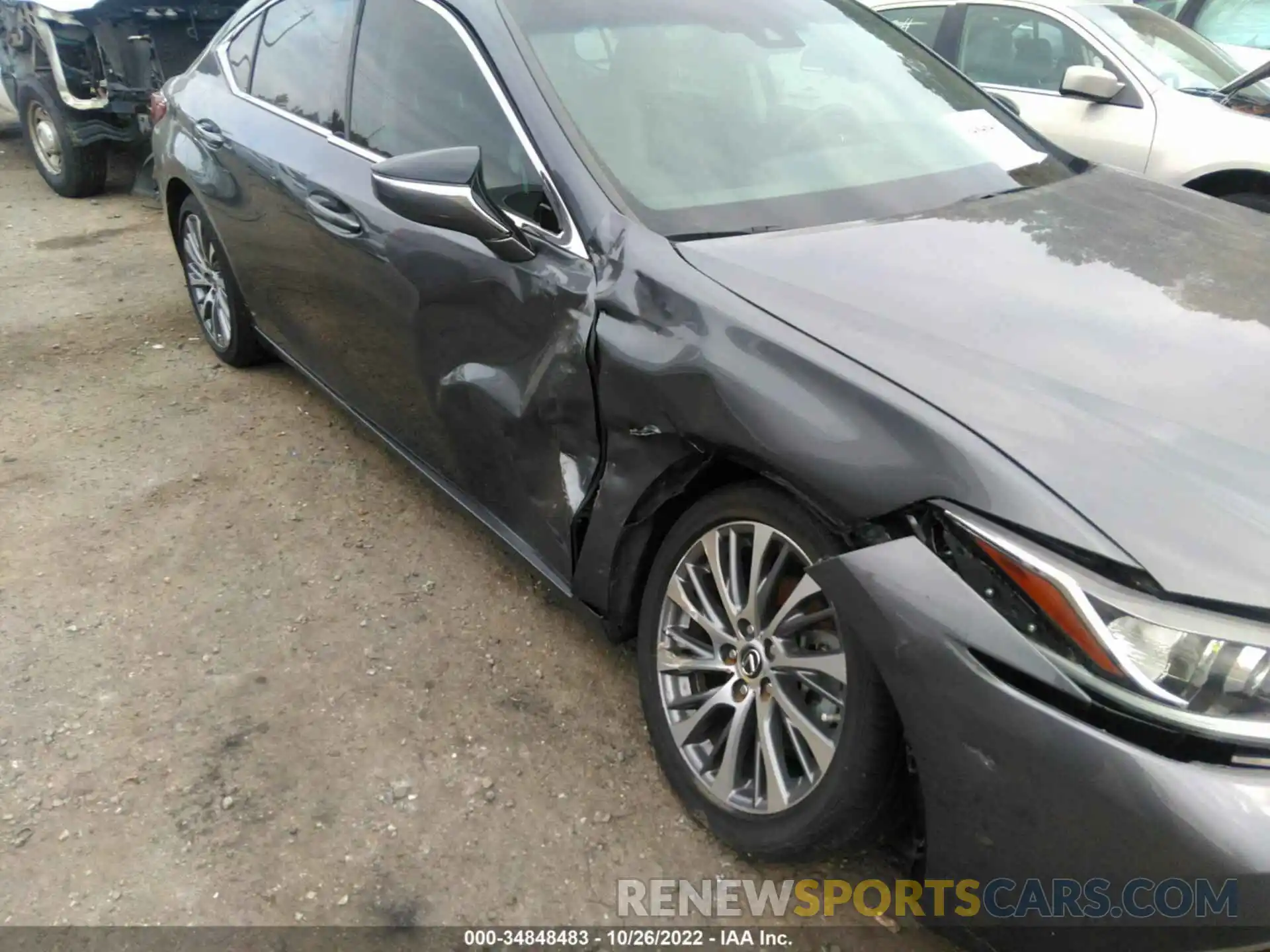 6 Photograph of a damaged car 58ABZ1B12KU036749 LEXUS ES 2019