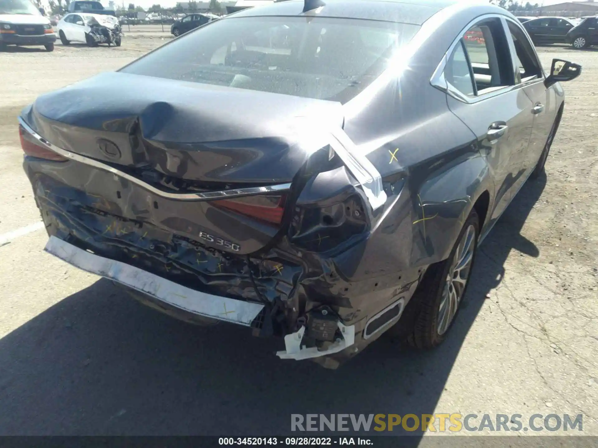 6 Photograph of a damaged car 58ABZ1B12KU038758 LEXUS ES 2019