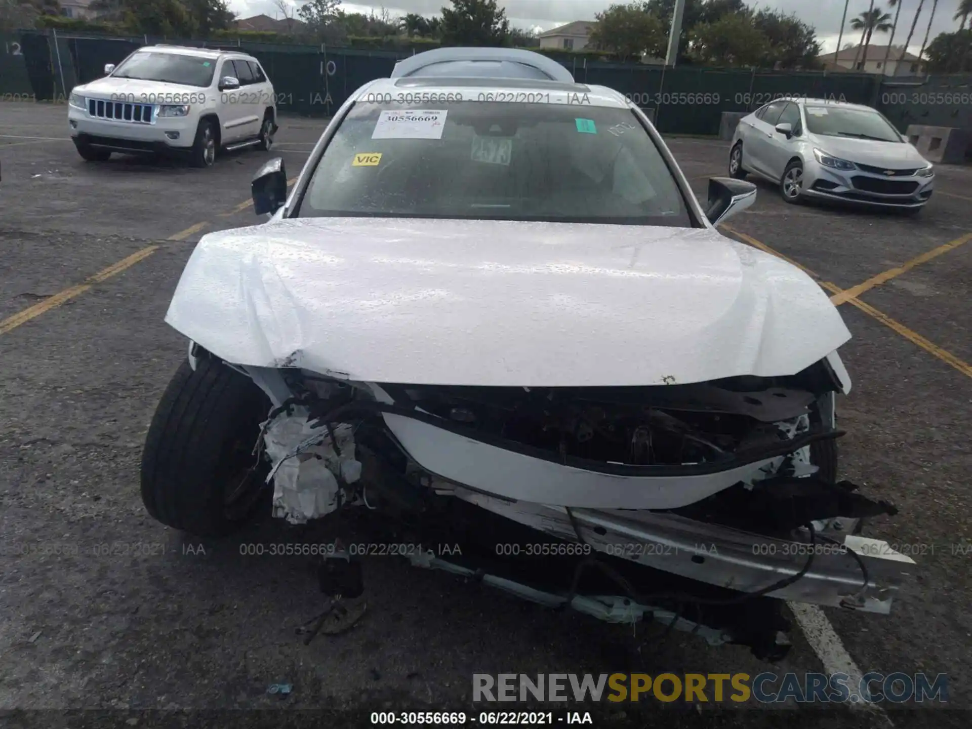 6 Photograph of a damaged car 58ABZ1B12KU041272 LEXUS ES 2019