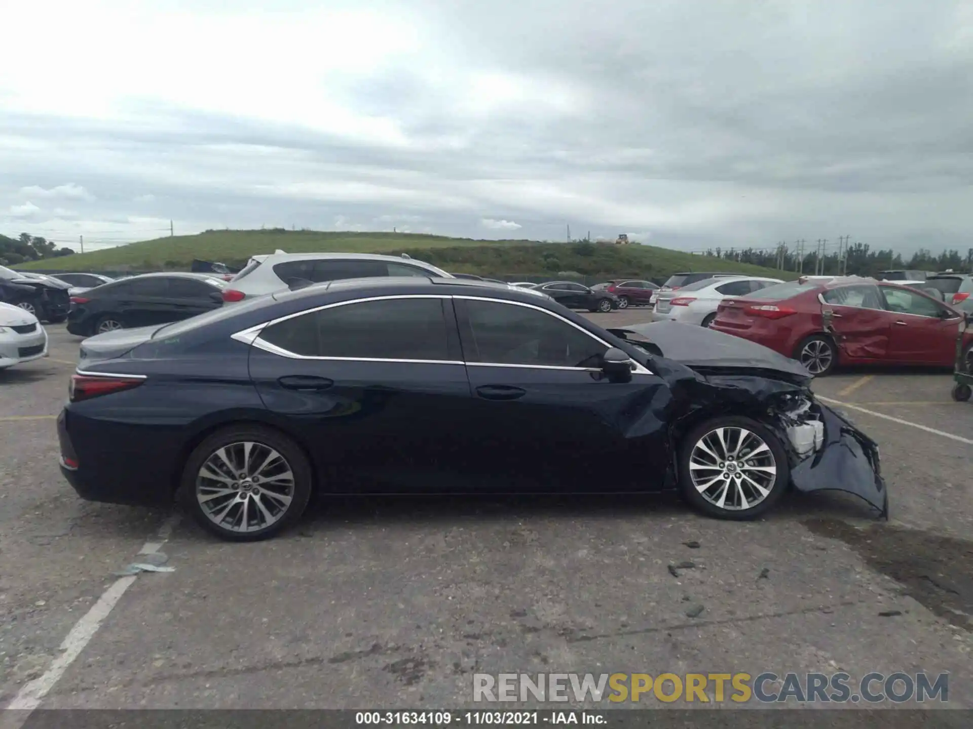 6 Photograph of a damaged car 58ABZ1B13KU033472 LEXUS ES 2019