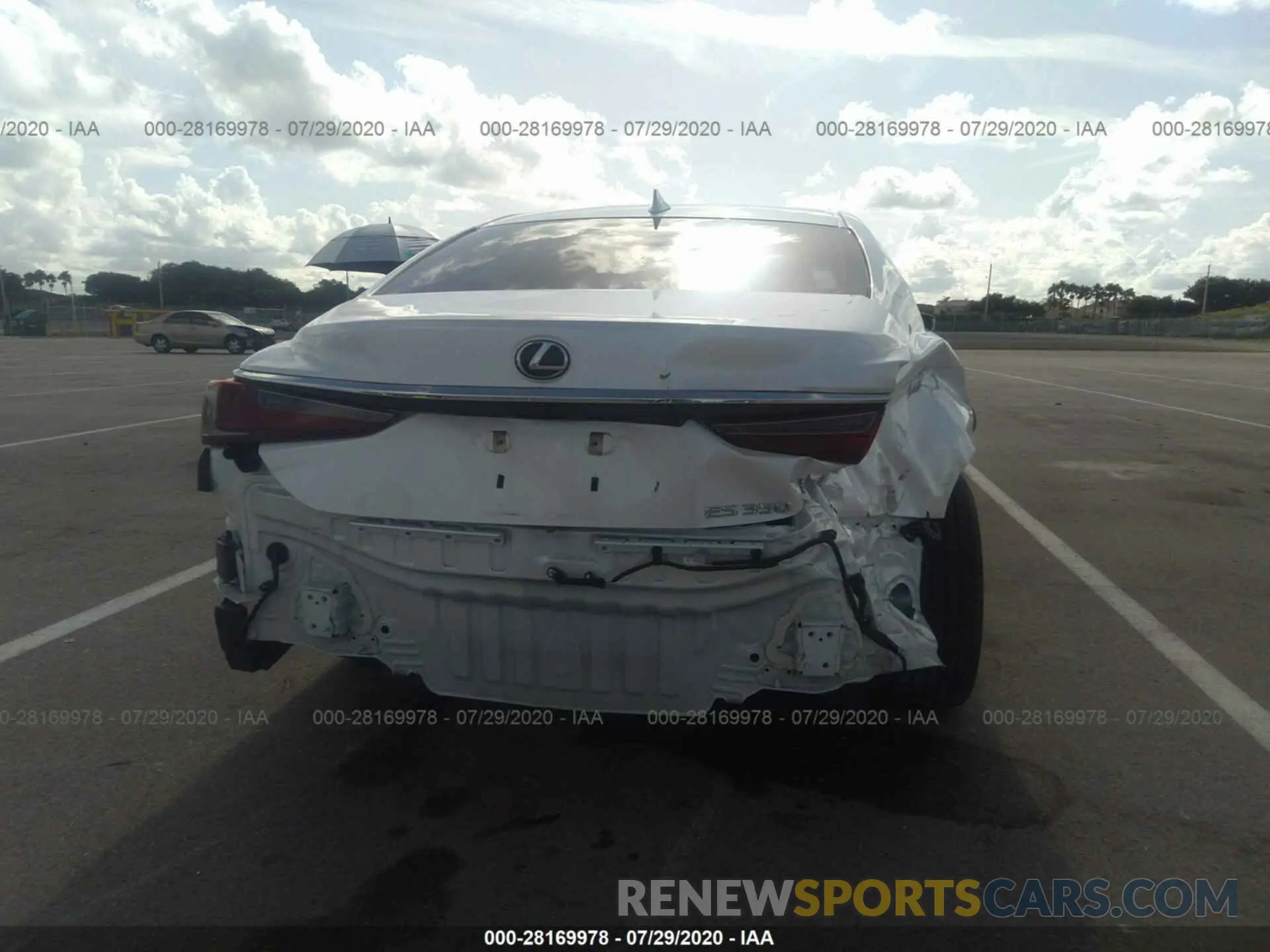 6 Photograph of a damaged car 58ABZ1B13KU039398 LEXUS ES 2019