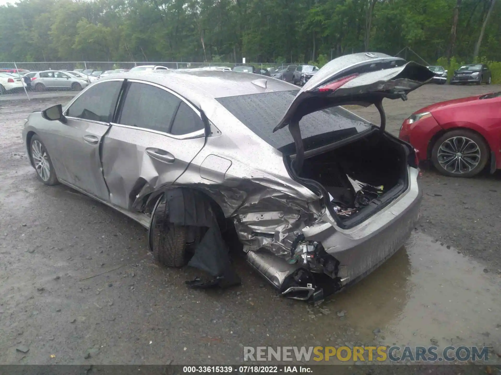 3 Photograph of a damaged car 58ABZ1B13KU039496 LEXUS ES 2019