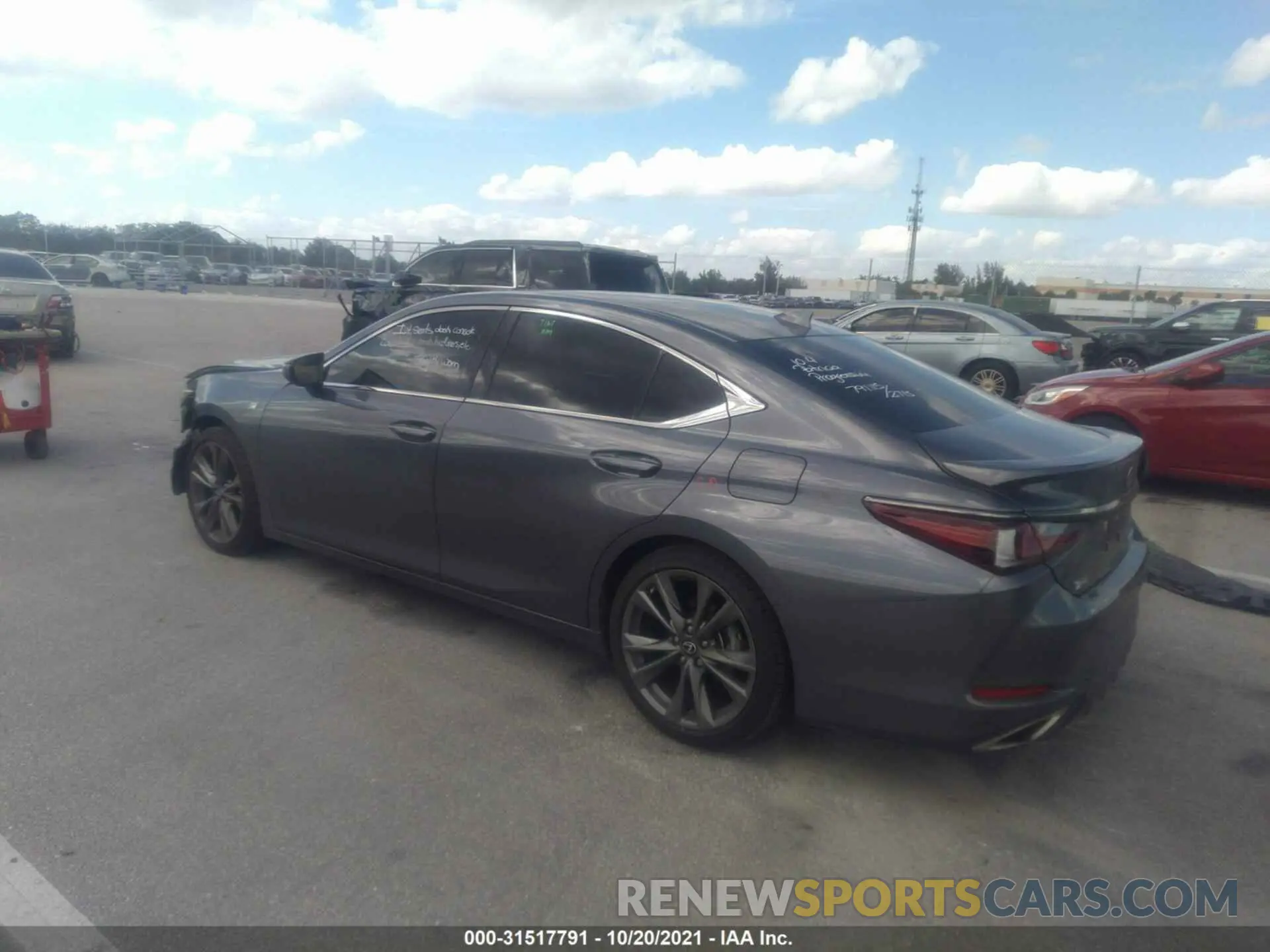 3 Photograph of a damaged car 58ABZ1B13KU049493 LEXUS ES 2019