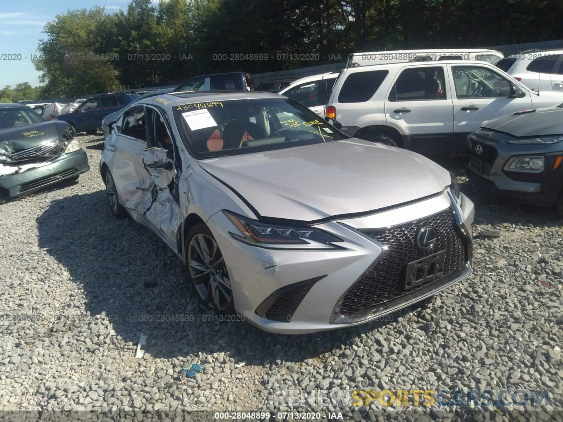 1 Photograph of a damaged car 58ABZ1B15KU004376 LEXUS ES 2019