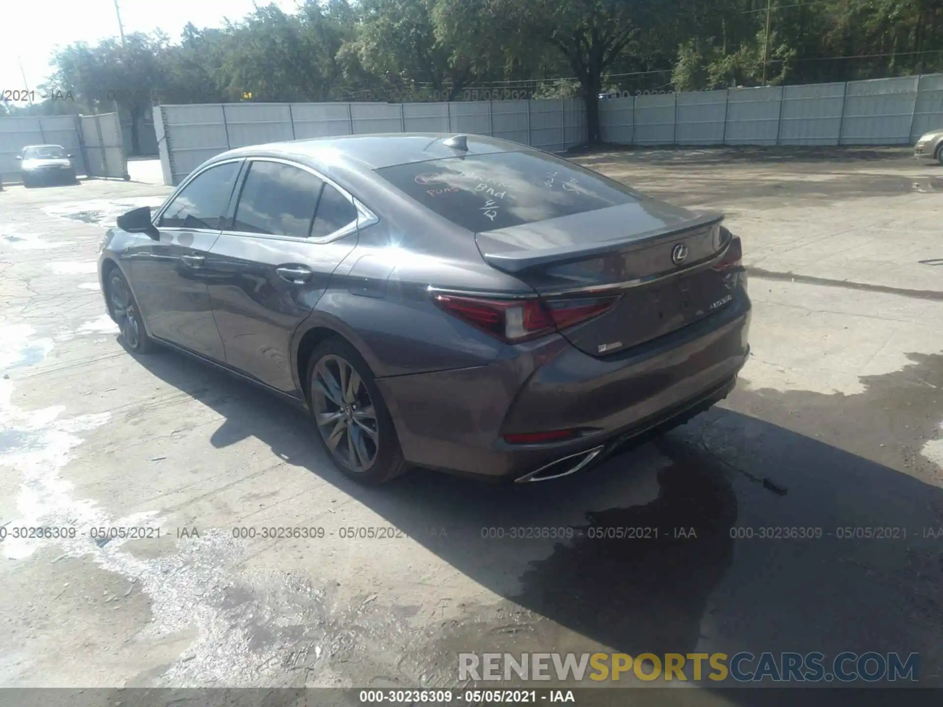 3 Photograph of a damaged car 58ABZ1B15KU011781 LEXUS ES 2019