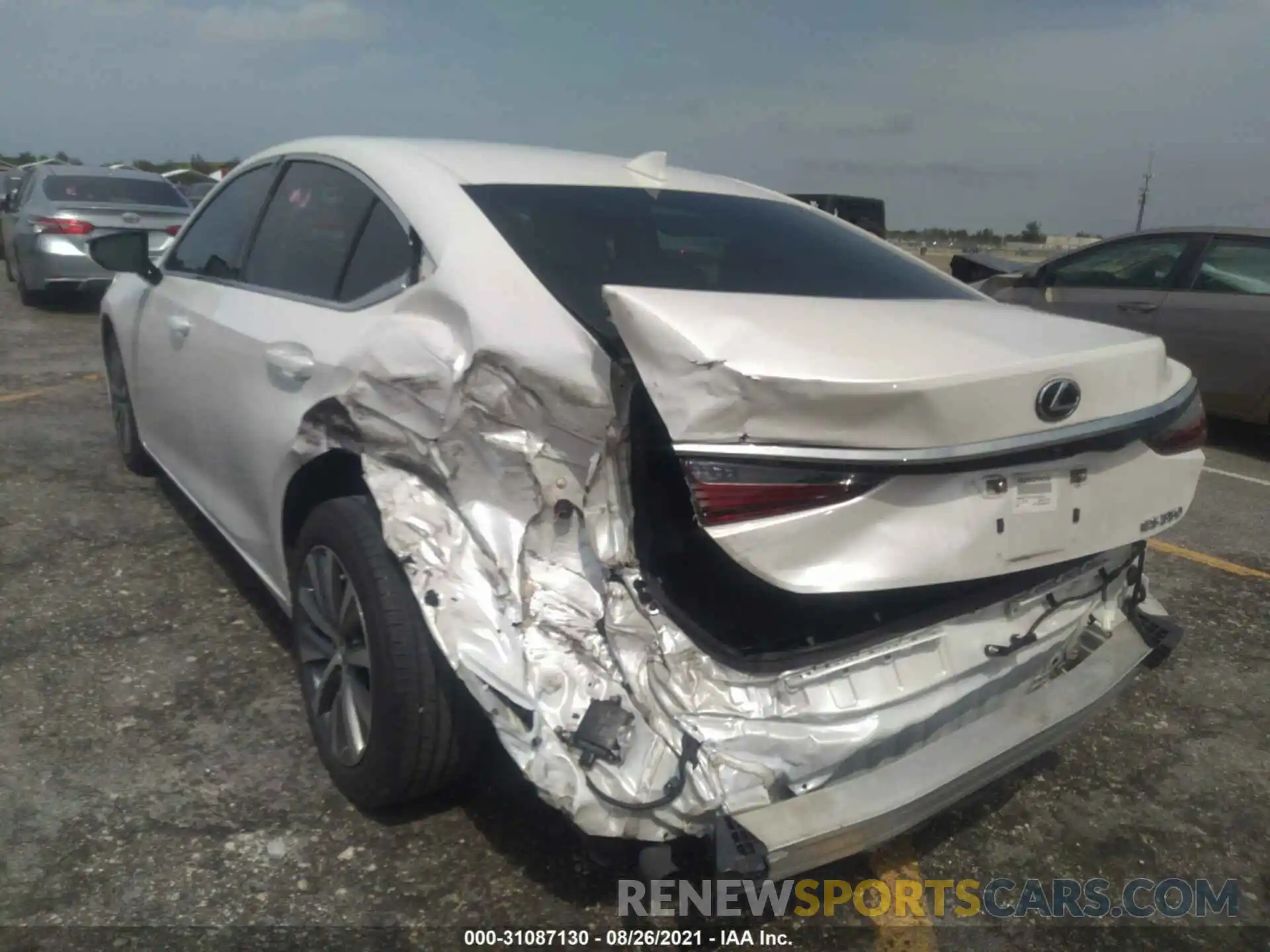 6 Photograph of a damaged car 58ABZ1B15KU022327 LEXUS ES 2019