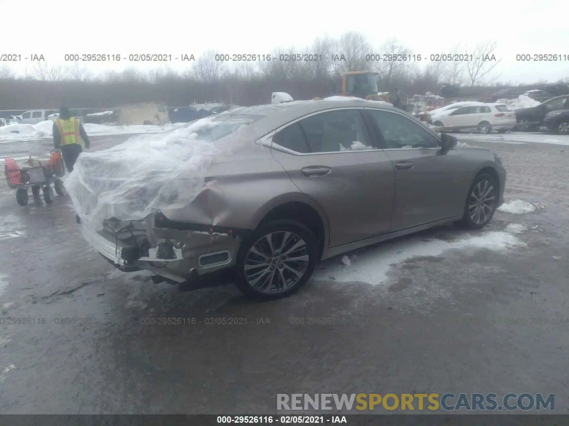 4 Photograph of a damaged car 58ABZ1B15KU030962 LEXUS ES 2019