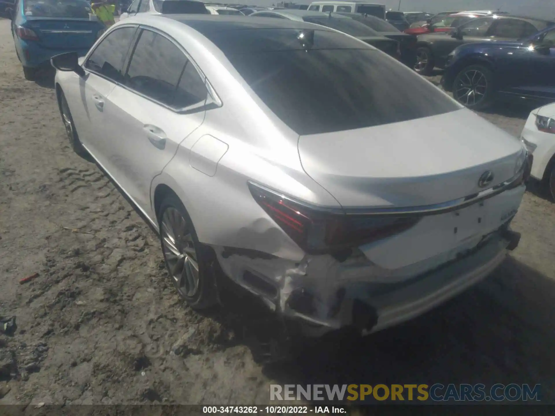 3 Photograph of a damaged car 58ABZ1B15KU032436 LEXUS ES 2019