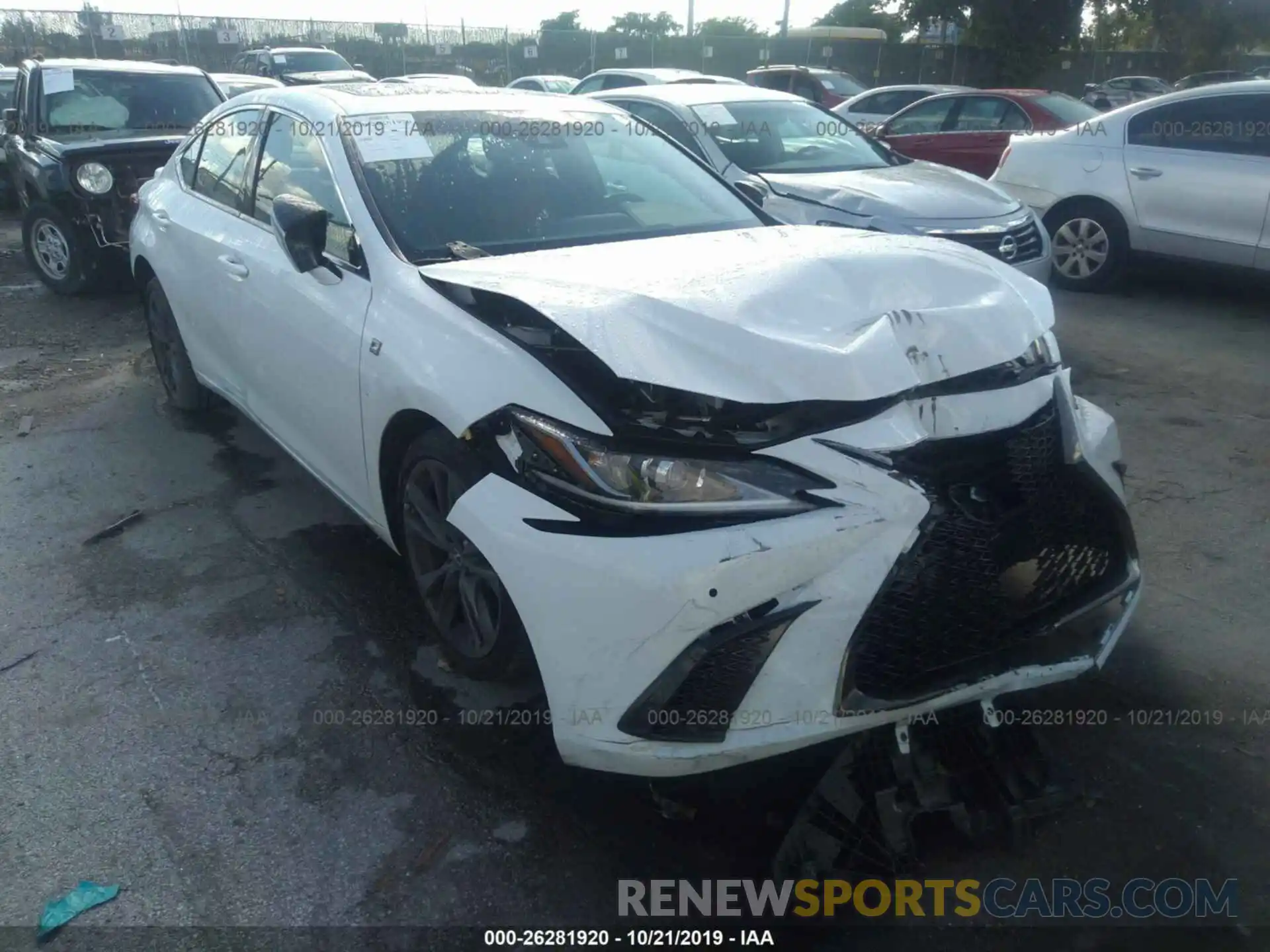 1 Photograph of a damaged car 58ABZ1B15KU039922 LEXUS ES 2019