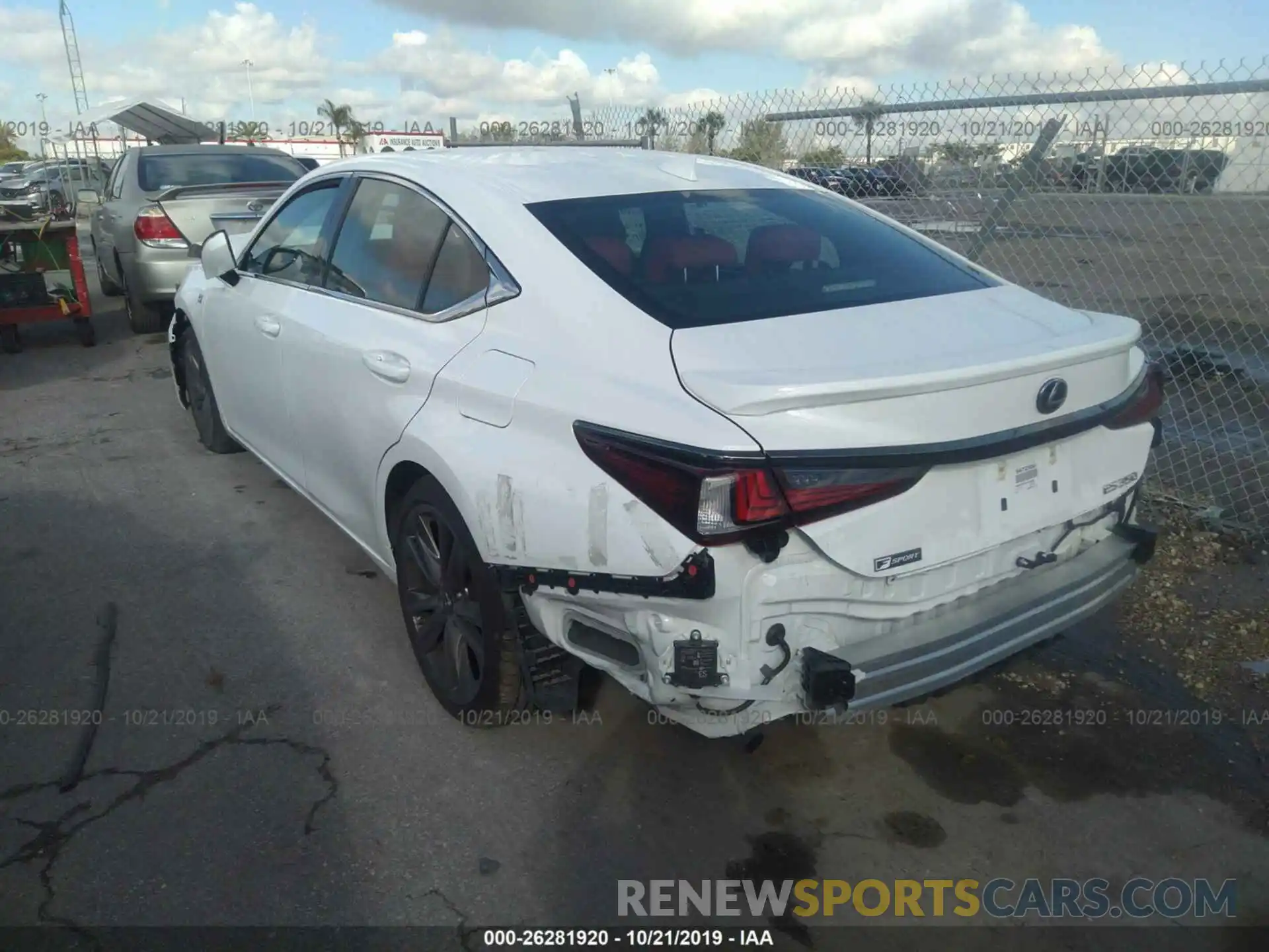 3 Photograph of a damaged car 58ABZ1B15KU039922 LEXUS ES 2019