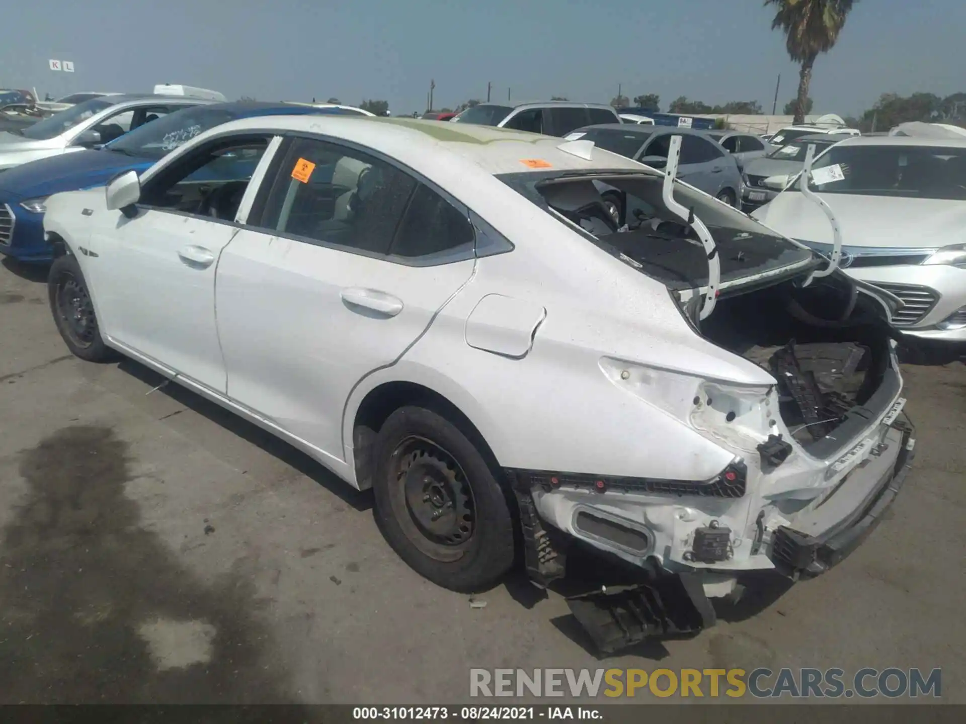 3 Photograph of a damaged car 58ABZ1B16KU014740 LEXUS ES 2019