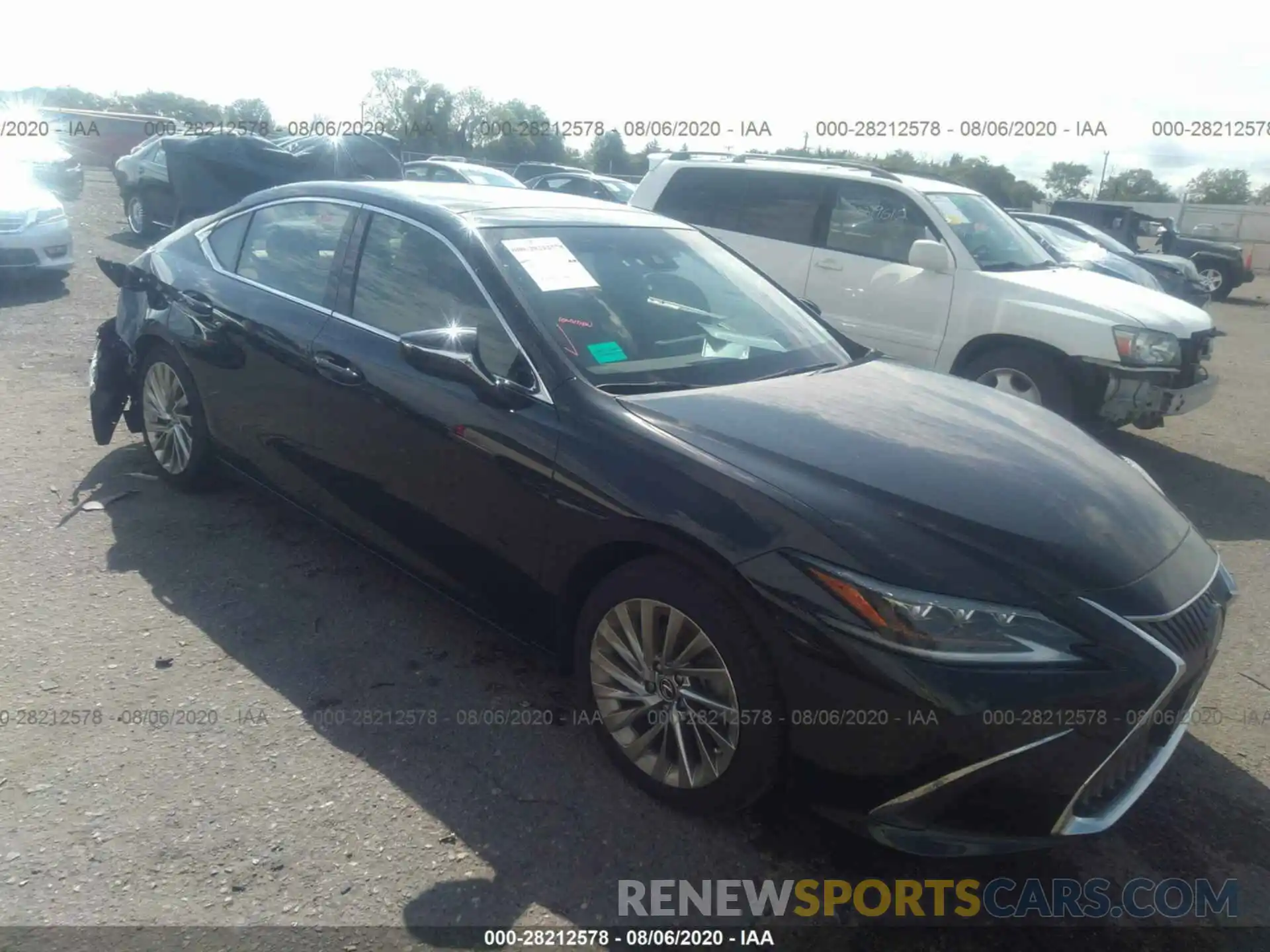 1 Photograph of a damaged car 58ABZ1B16KU037970 LEXUS ES 2019