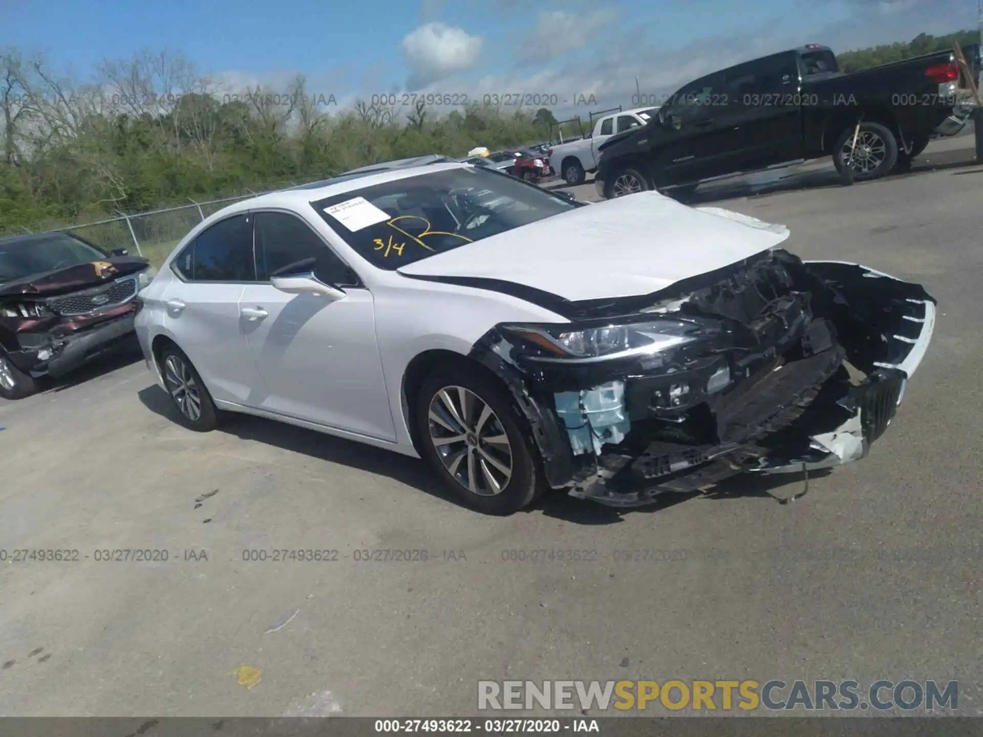 1 Photograph of a damaged car 58ABZ1B16KU039542 LEXUS ES 2019