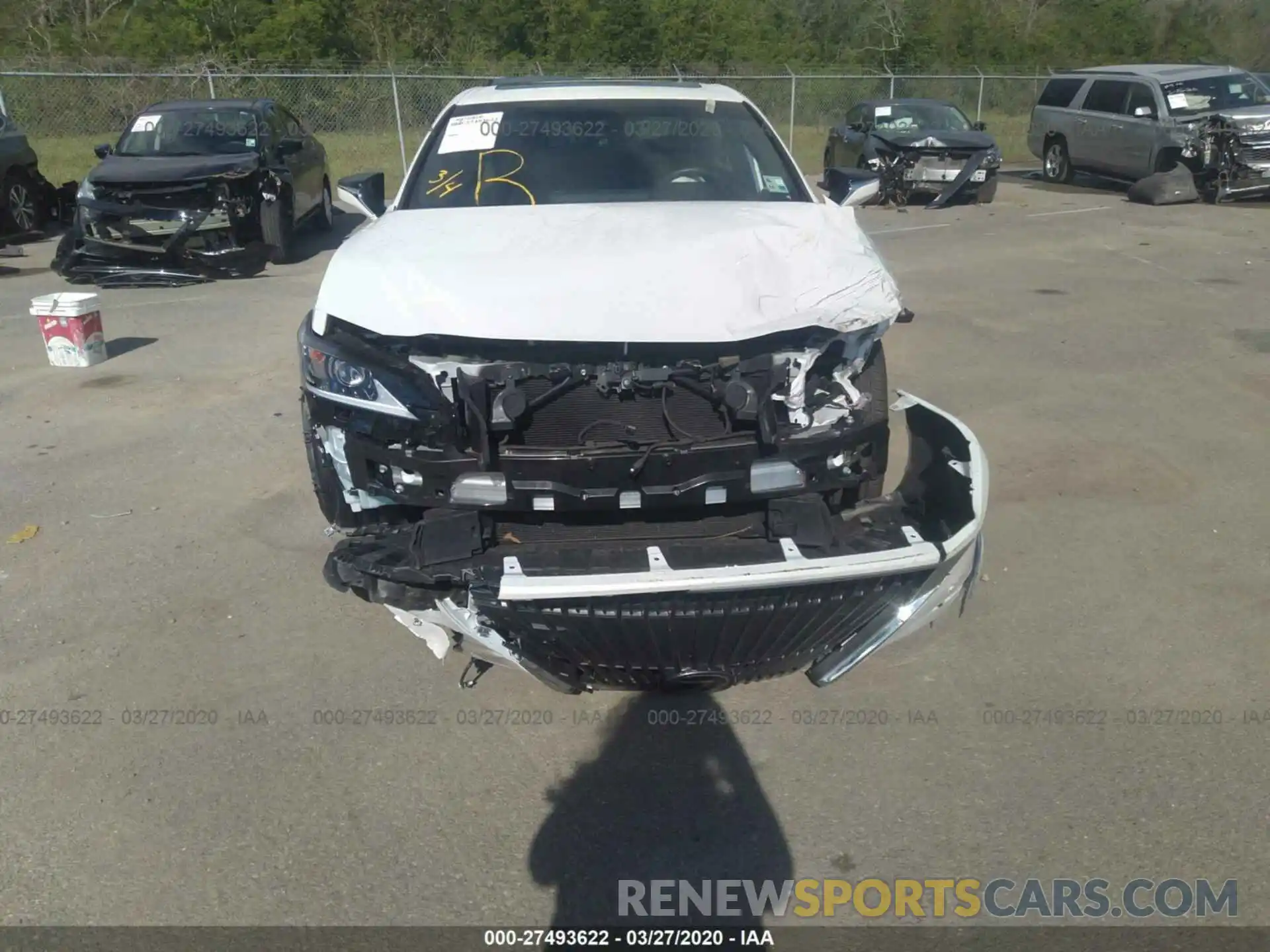 6 Photograph of a damaged car 58ABZ1B16KU039542 LEXUS ES 2019