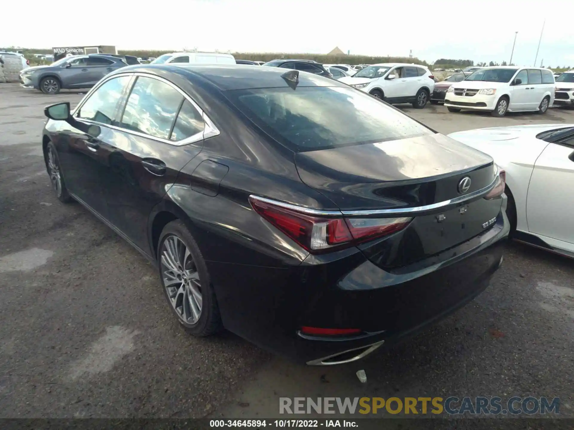 3 Photograph of a damaged car 58ABZ1B16KU039606 LEXUS ES 2019