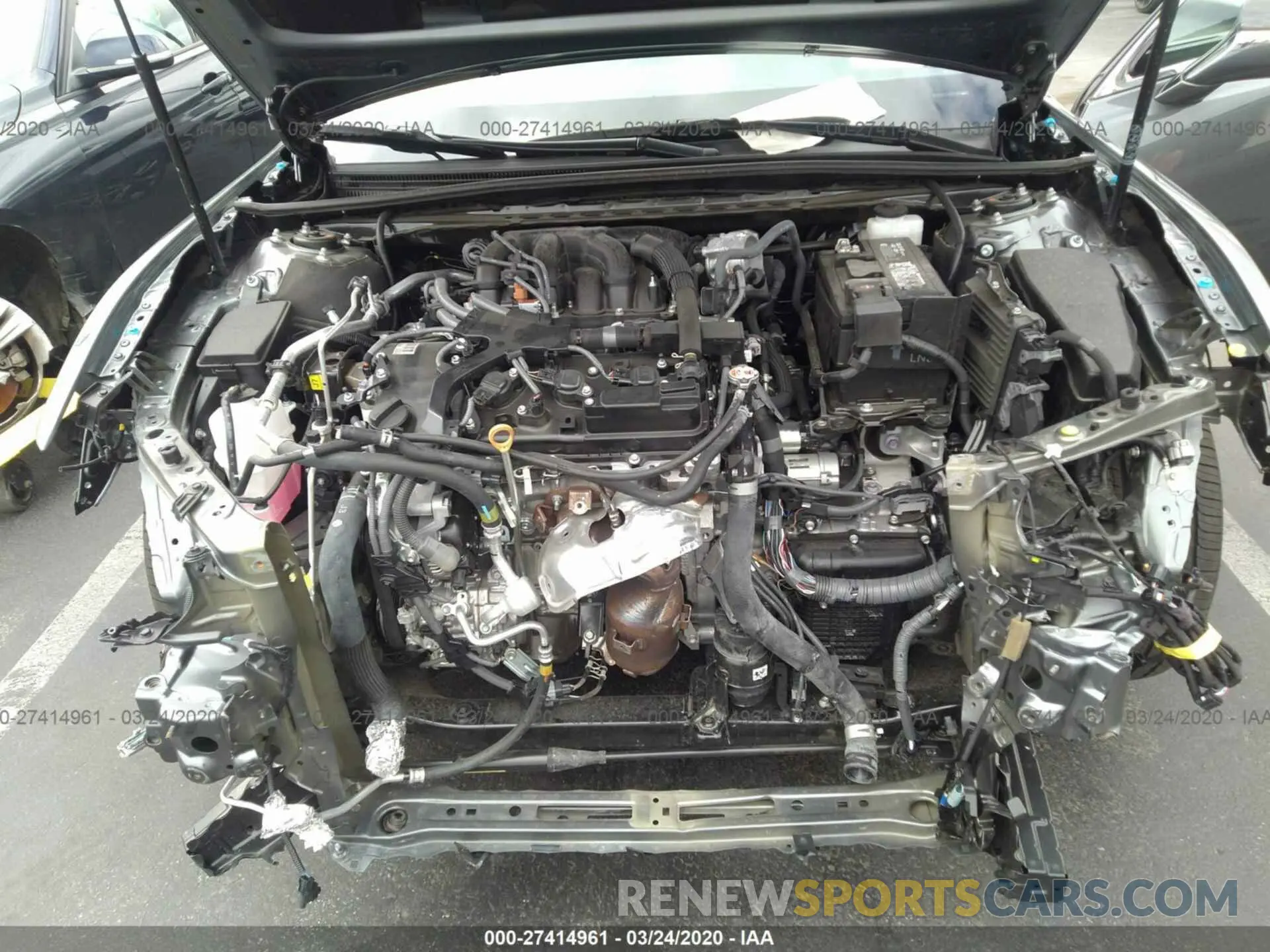 10 Photograph of a damaged car 58ABZ1B16KU042456 LEXUS ES 2019