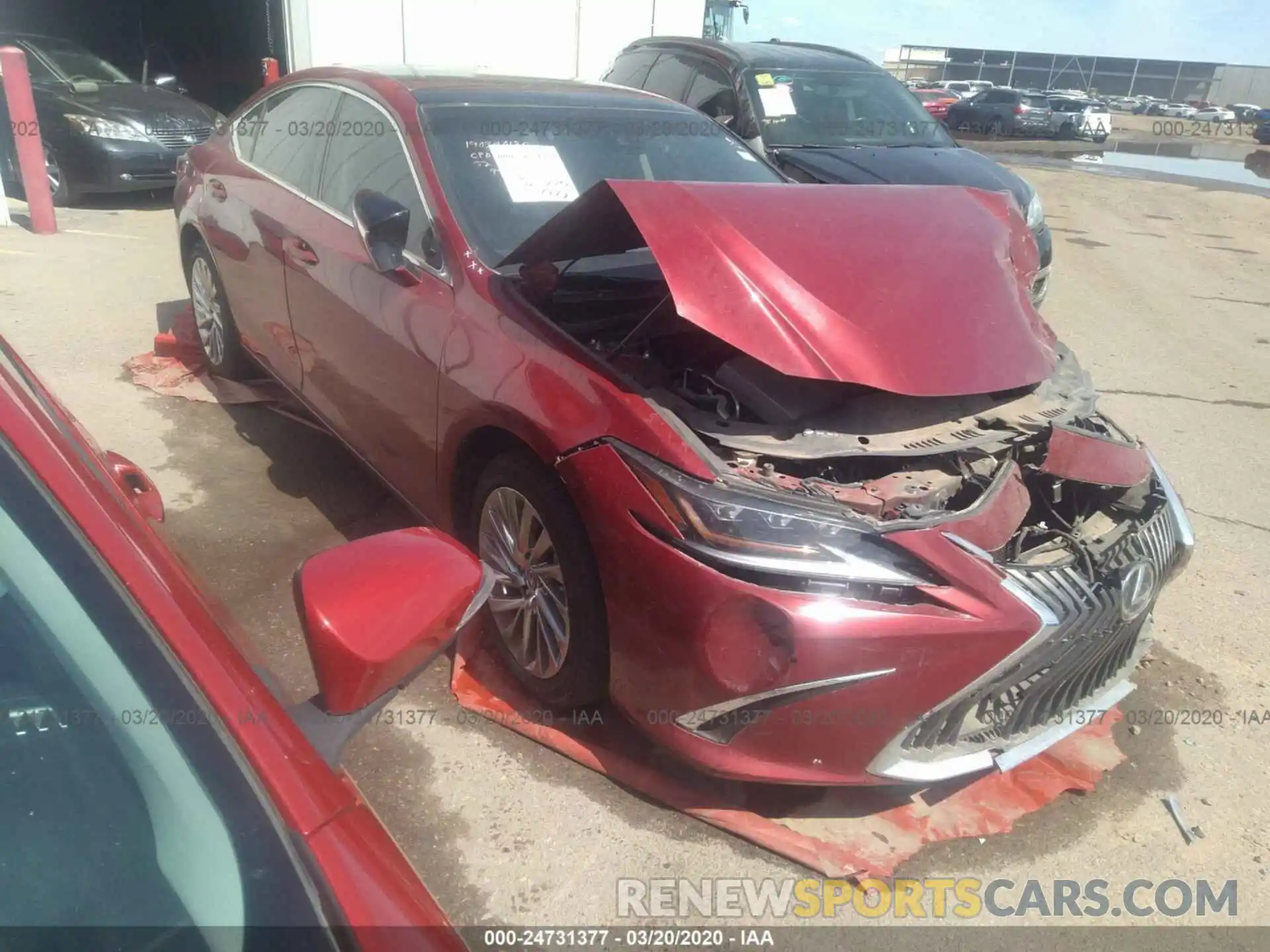 1 Photograph of a damaged car 58ABZ1B17KU019767 LEXUS ES 2019