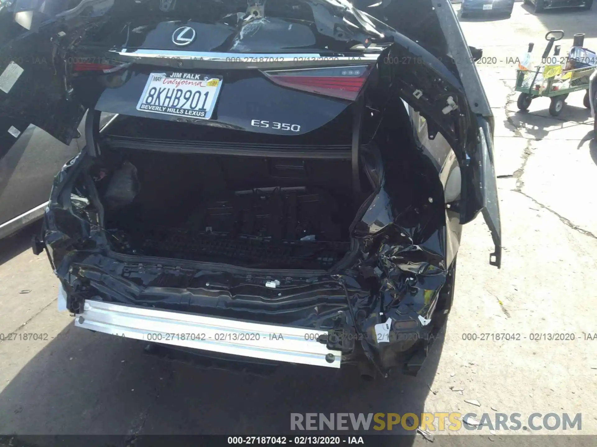 6 Photograph of a damaged car 58ABZ1B17KU026945 LEXUS ES 2019