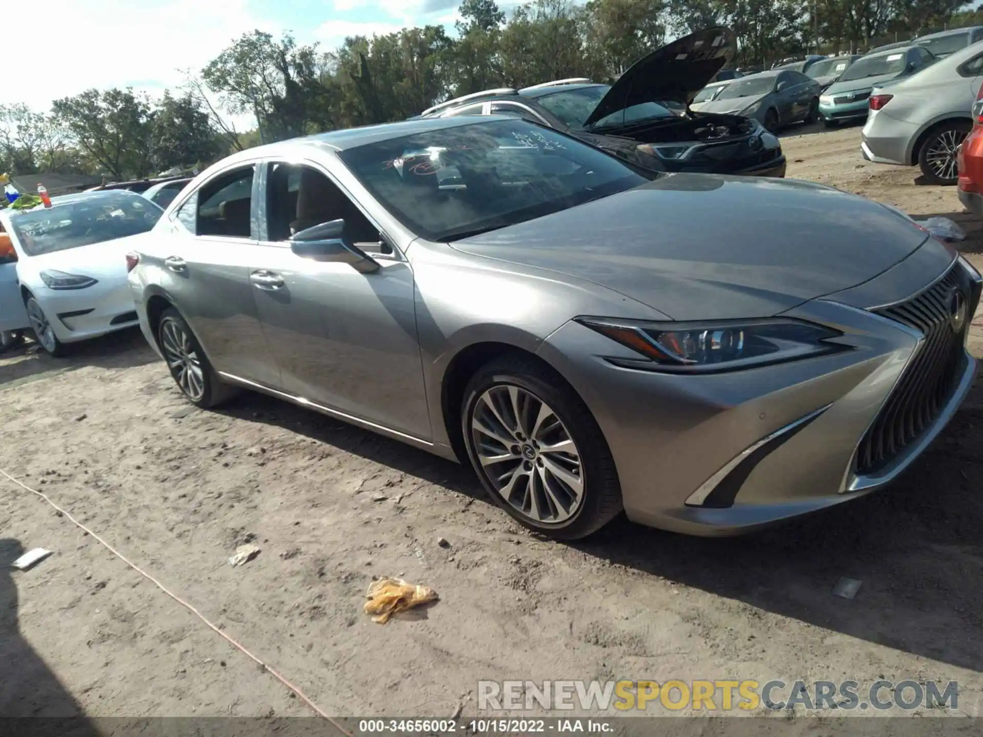 1 Photograph of a damaged car 58ABZ1B17KU039064 LEXUS ES 2019