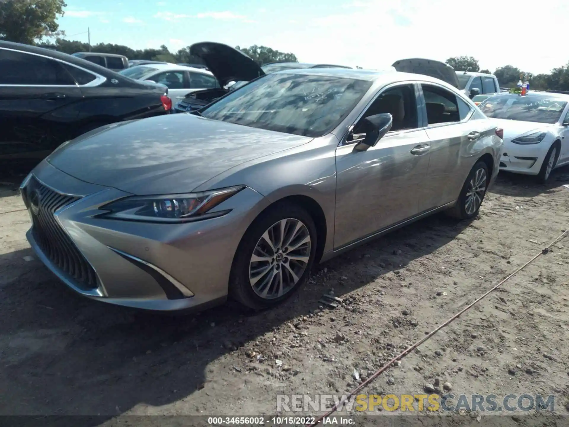 2 Photograph of a damaged car 58ABZ1B17KU039064 LEXUS ES 2019