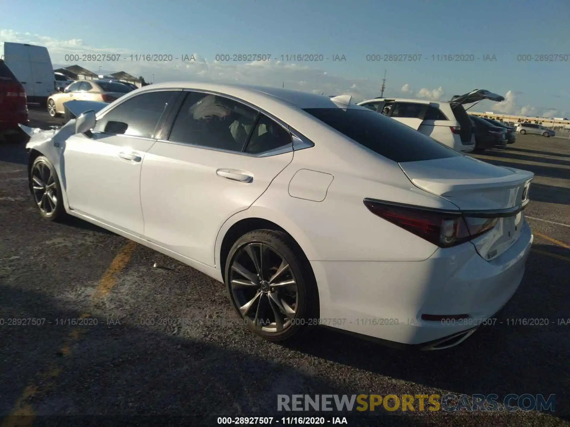 3 Photograph of a damaged car 58ABZ1B17KU043115 LEXUS ES 2019