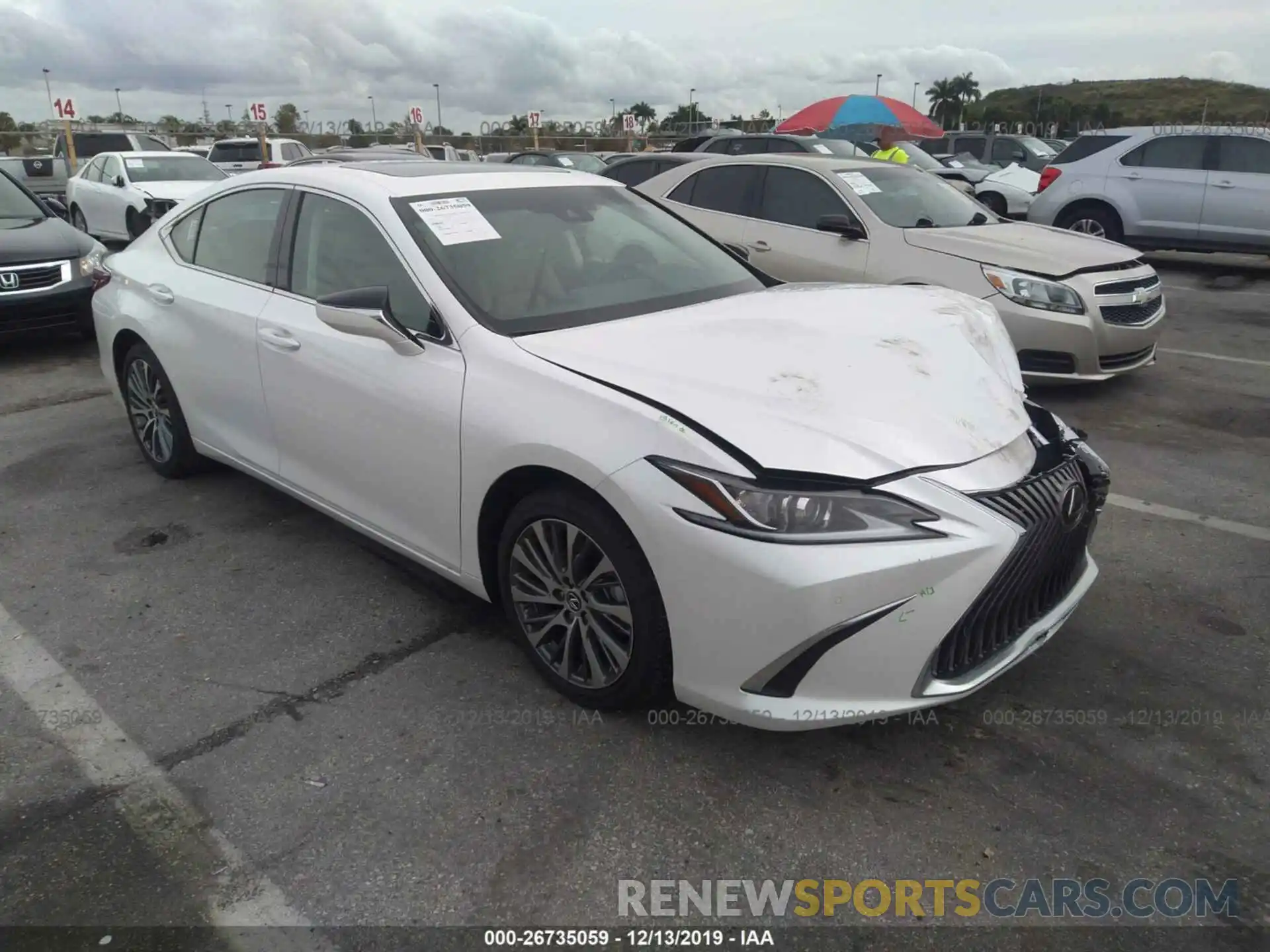 1 Photograph of a damaged car 58ABZ1B17KU043843 LEXUS ES 2019