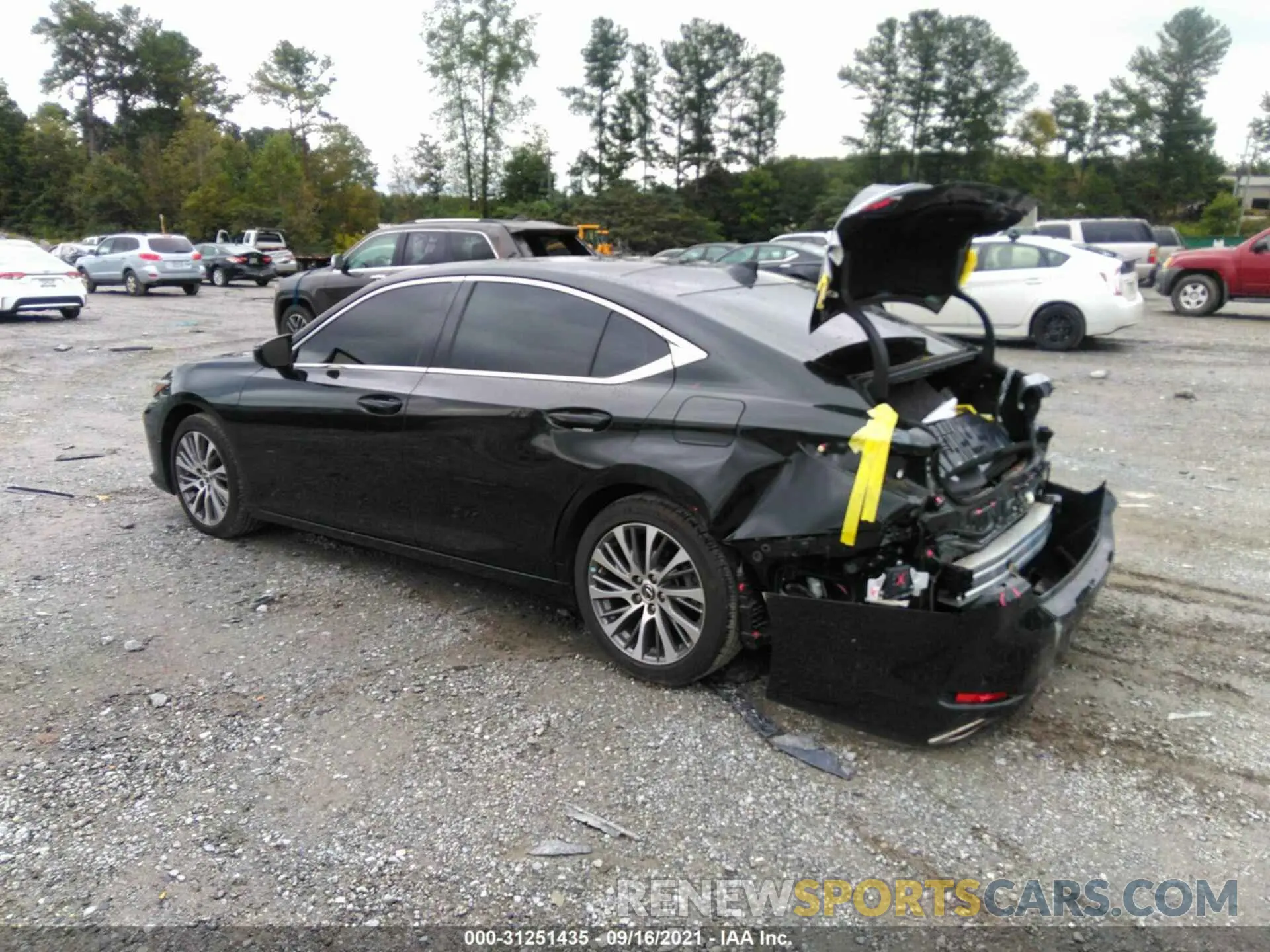 3 Photograph of a damaged car 58ABZ1B18KU042099 LEXUS ES 2019