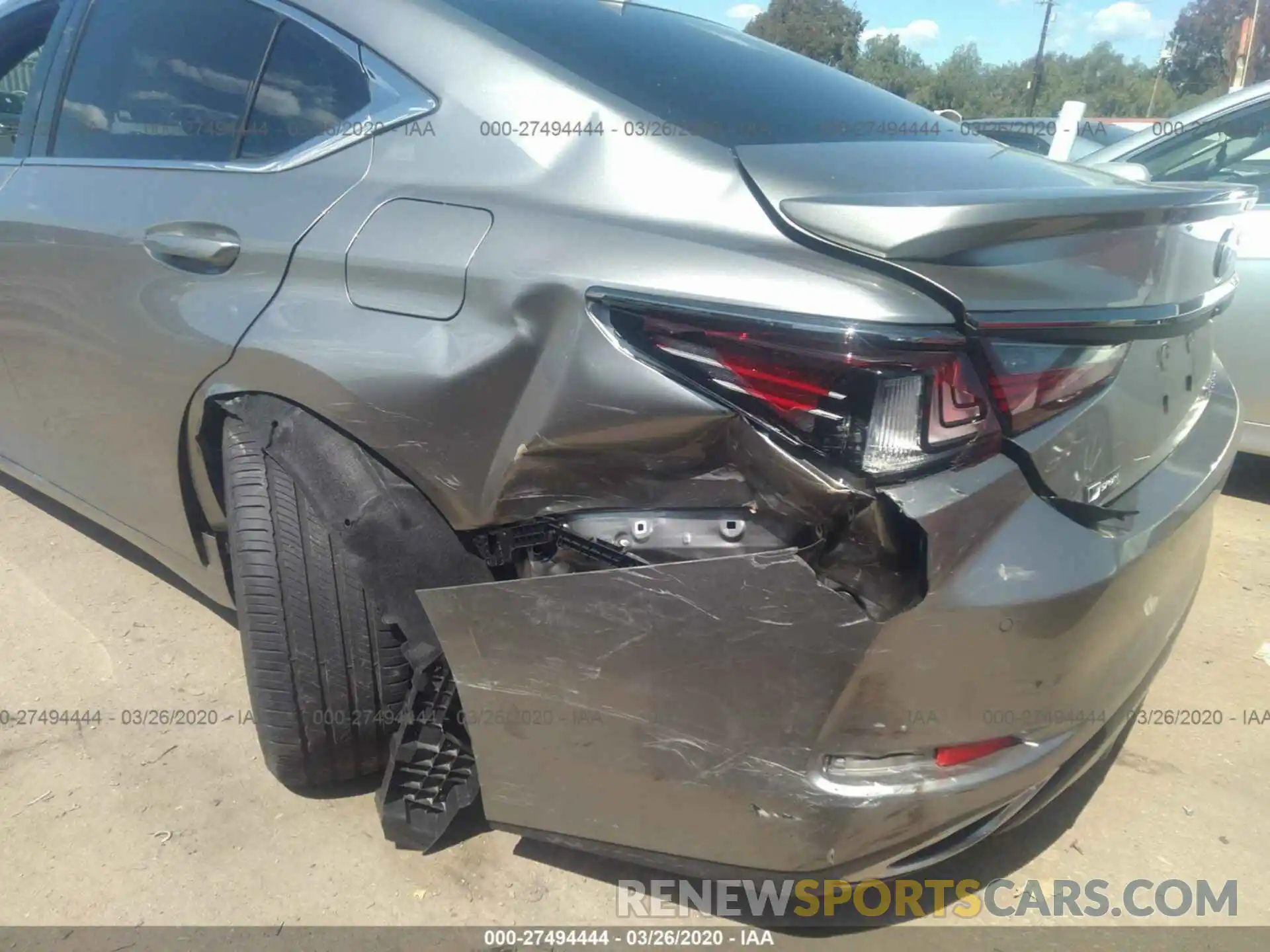 6 Photograph of a damaged car 58ABZ1B19KU011508 LEXUS ES 2019