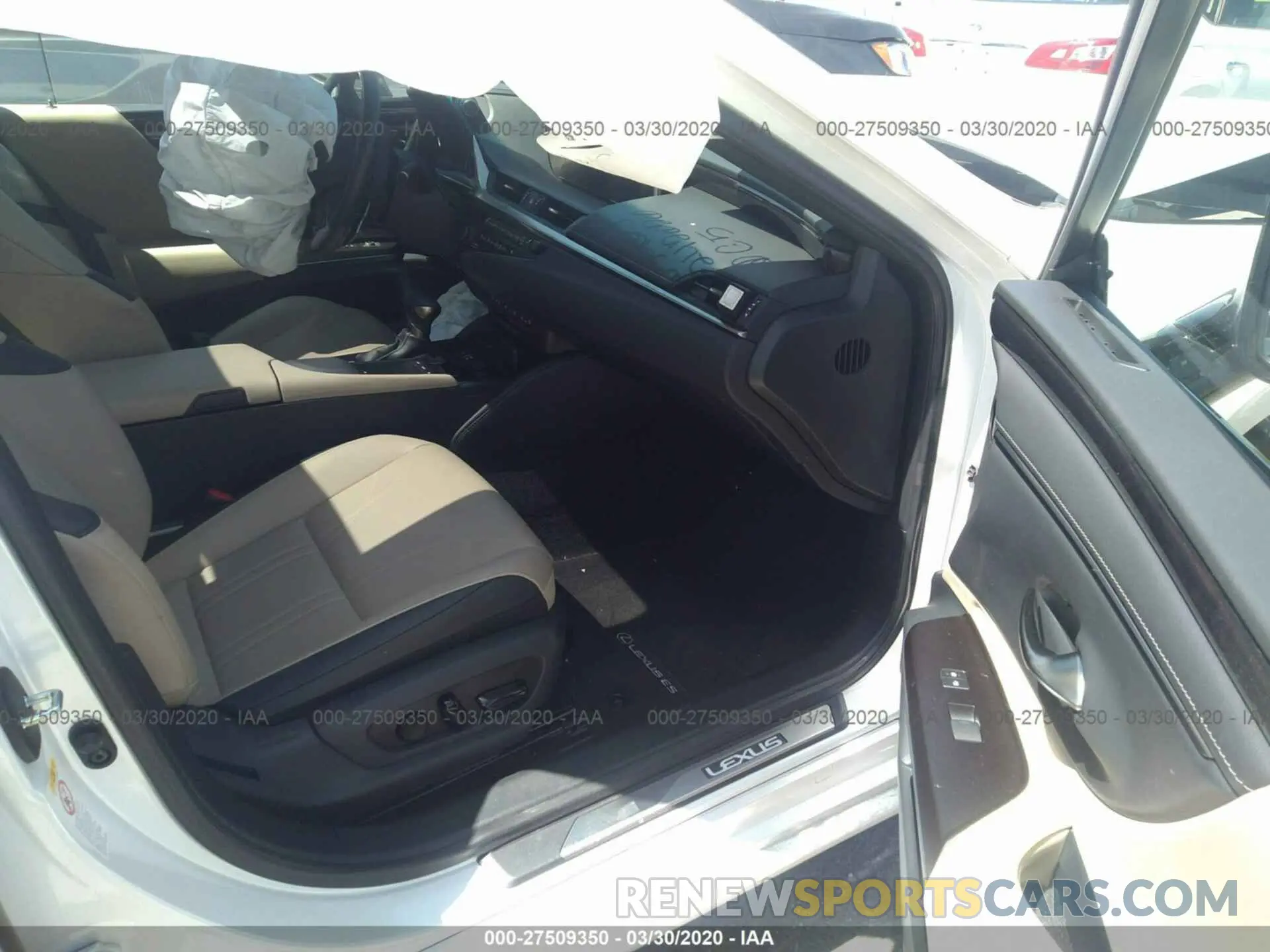 5 Photograph of a damaged car 58ABZ1B19KU016644 LEXUS ES 2019