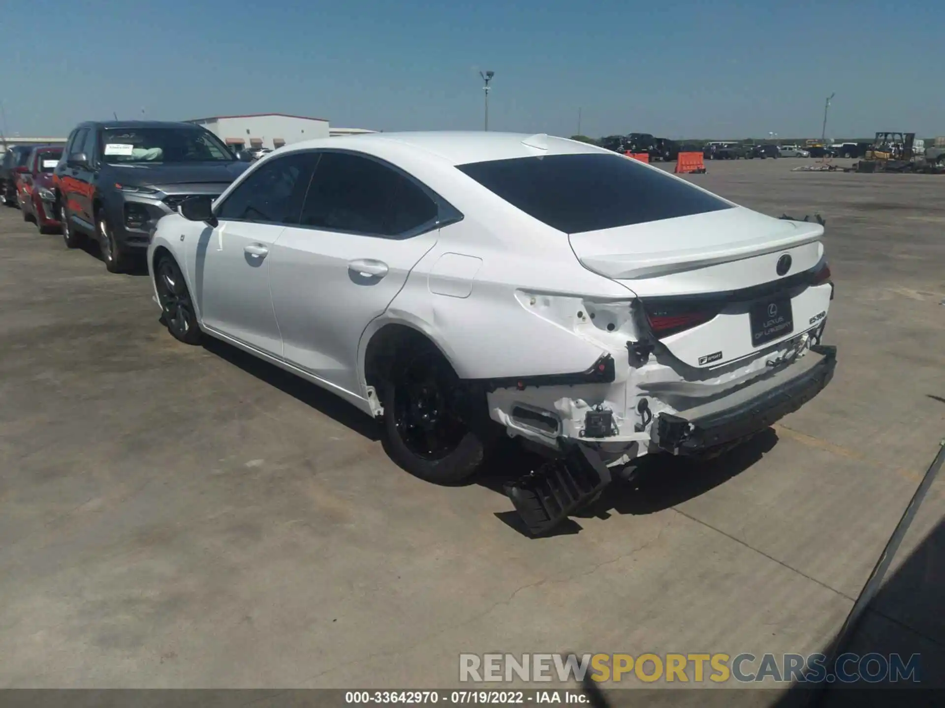 3 Photograph of a damaged car 58ABZ1B19KU017230 LEXUS ES 2019