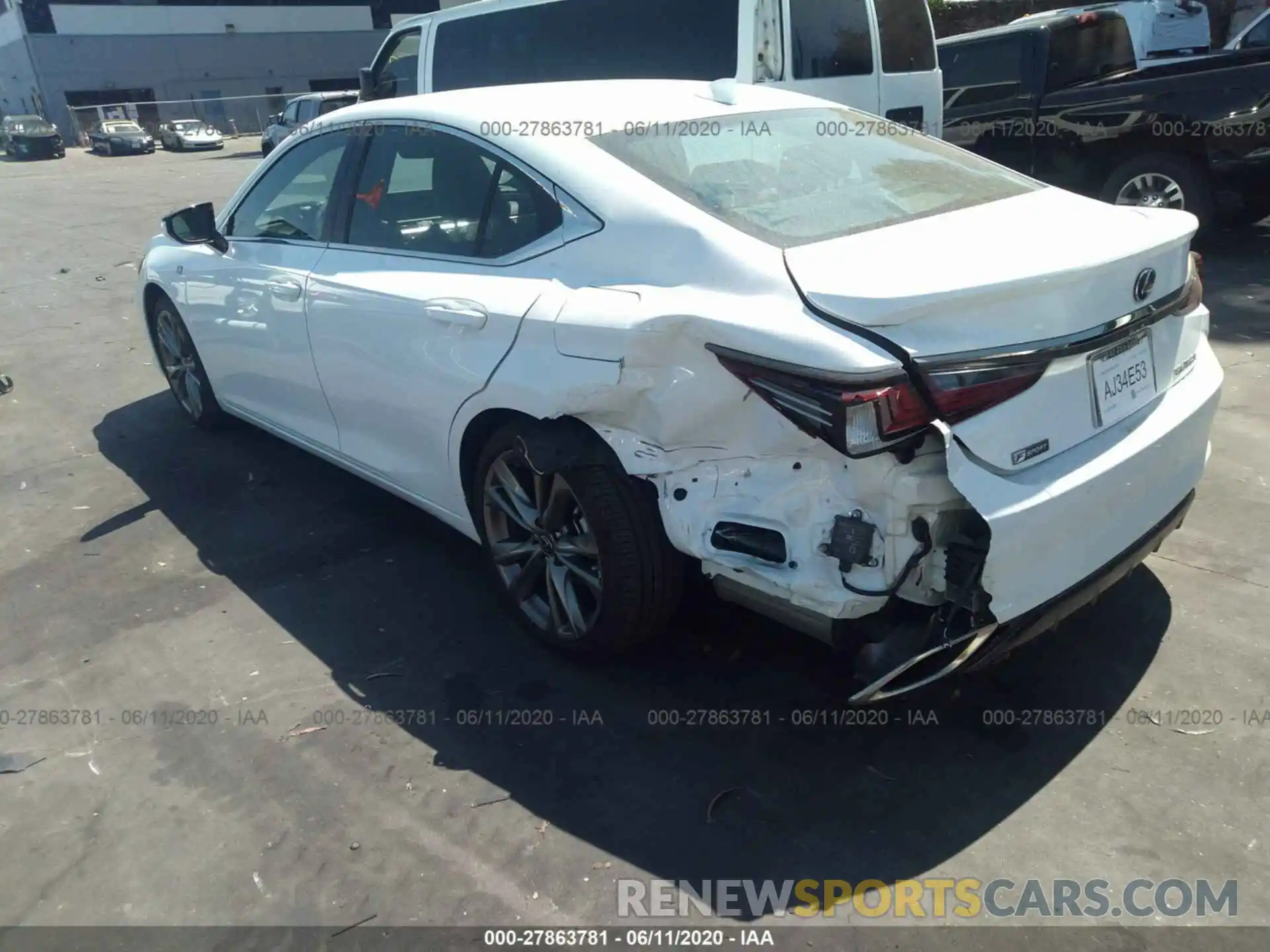 3 Photograph of a damaged car 58ABZ1B19KU021505 LEXUS ES 2019