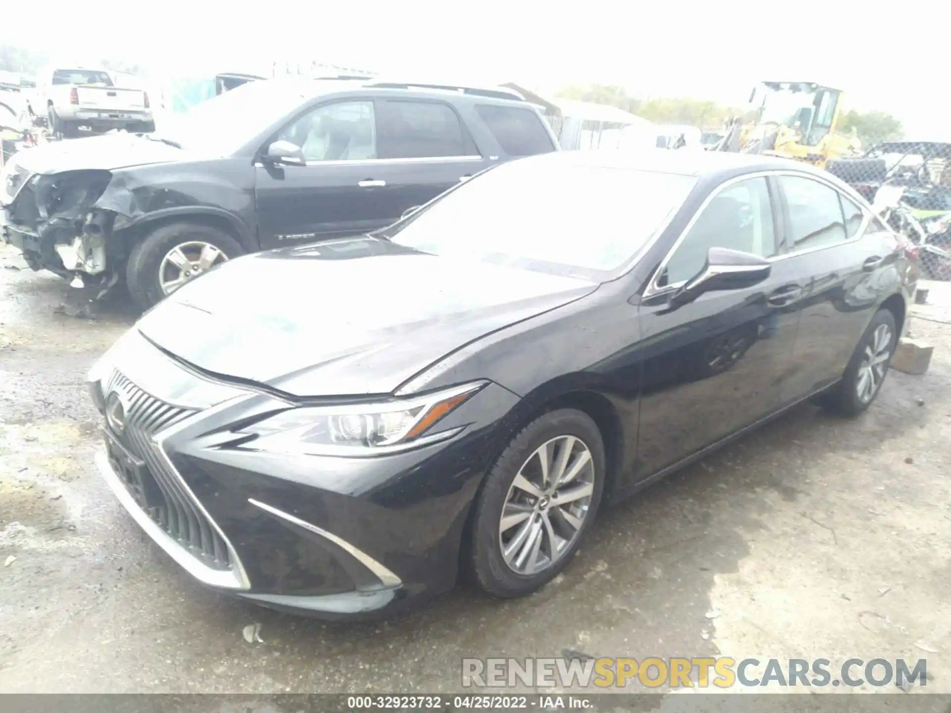 2 Photograph of a damaged car 58ABZ1B19KU025957 LEXUS ES 2019