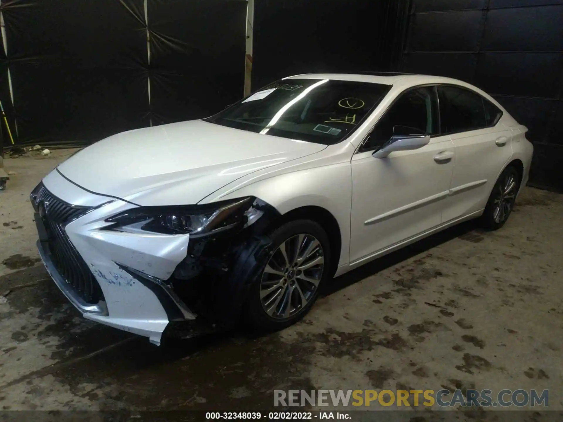 2 Photograph of a damaged car 58ABZ1B19KU028888 LEXUS ES 2019