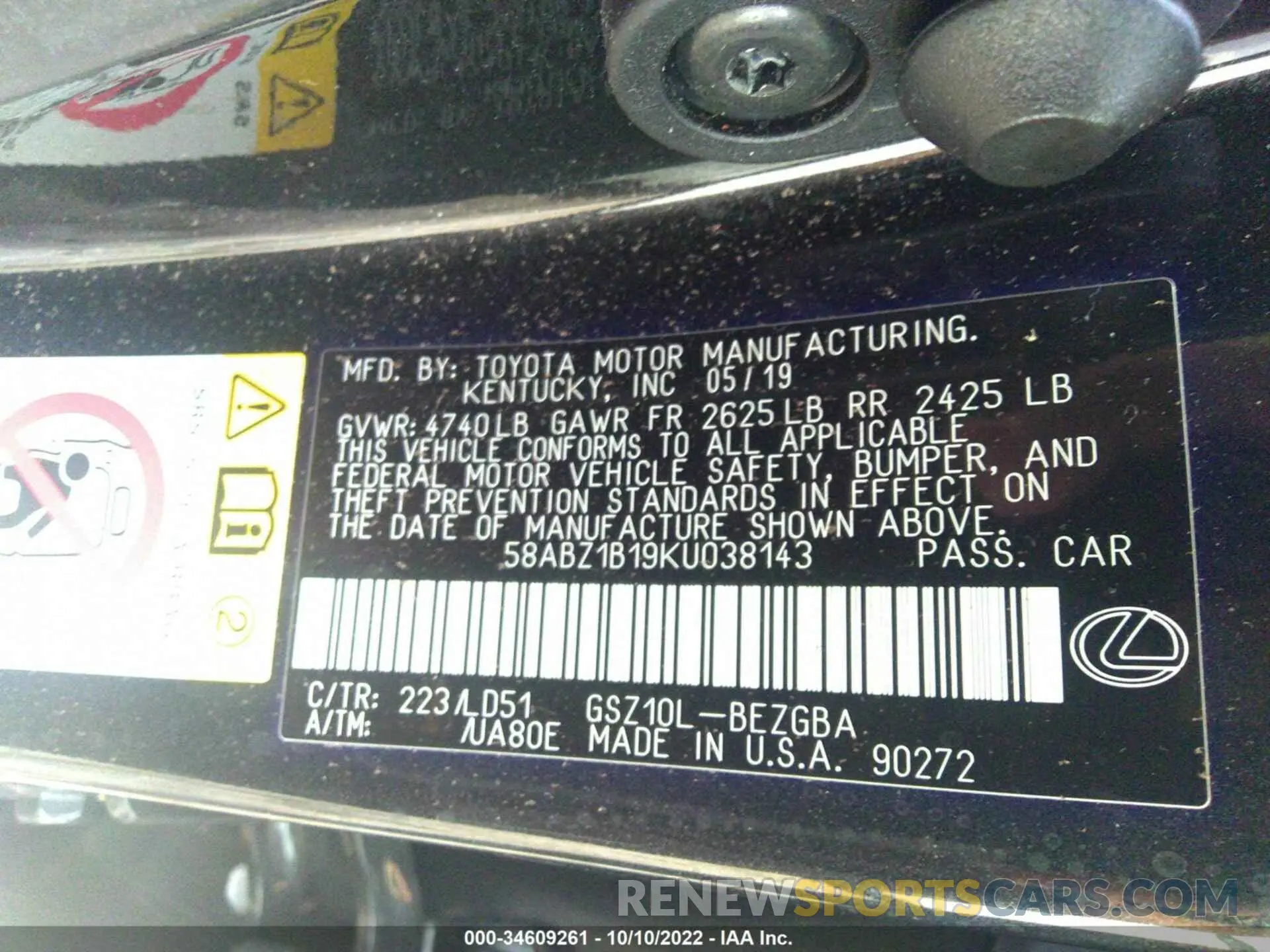 9 Photograph of a damaged car 58ABZ1B19KU038143 LEXUS ES 2019