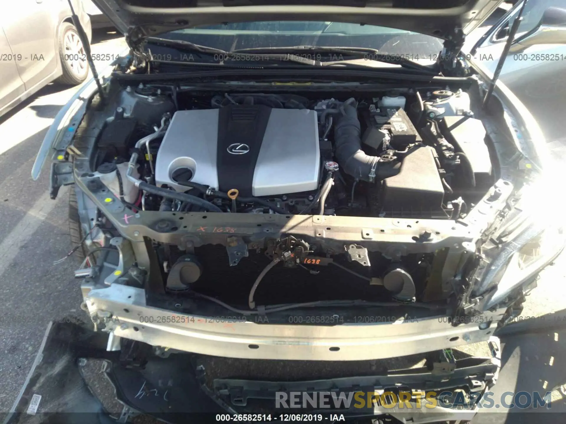 10 Photograph of a damaged car 58ABZ1B1XKU013977 LEXUS ES 2019