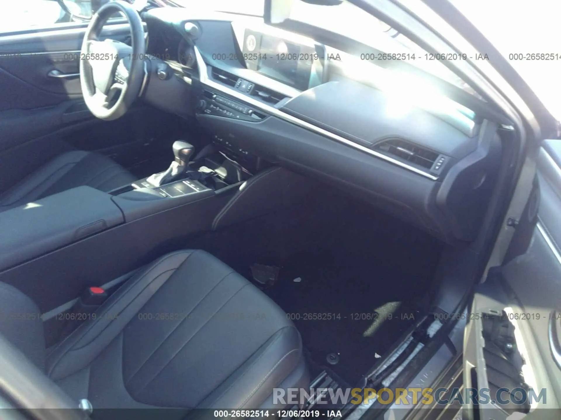 5 Photograph of a damaged car 58ABZ1B1XKU013977 LEXUS ES 2019