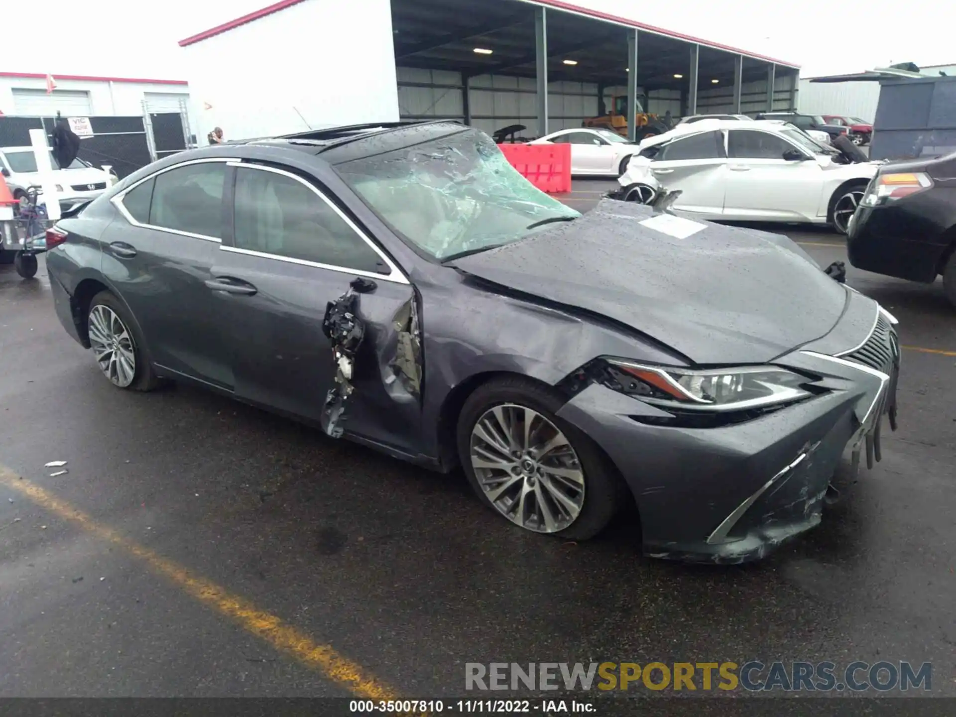 1 Photograph of a damaged car 58ABZ1B1XKU029273 LEXUS ES 2019