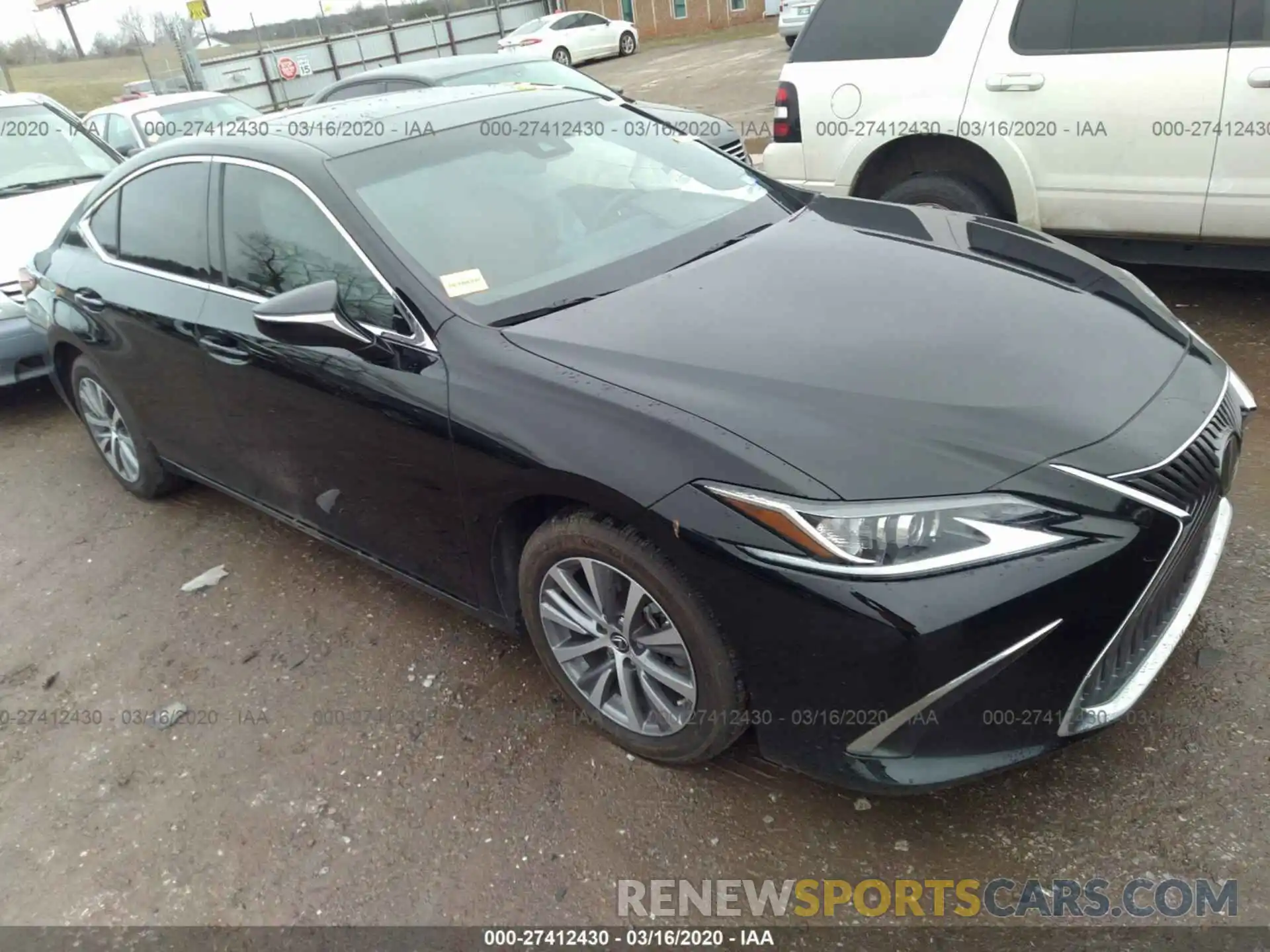 1 Photograph of a damaged car 58ABZ1B1XKU043299 LEXUS ES 2019