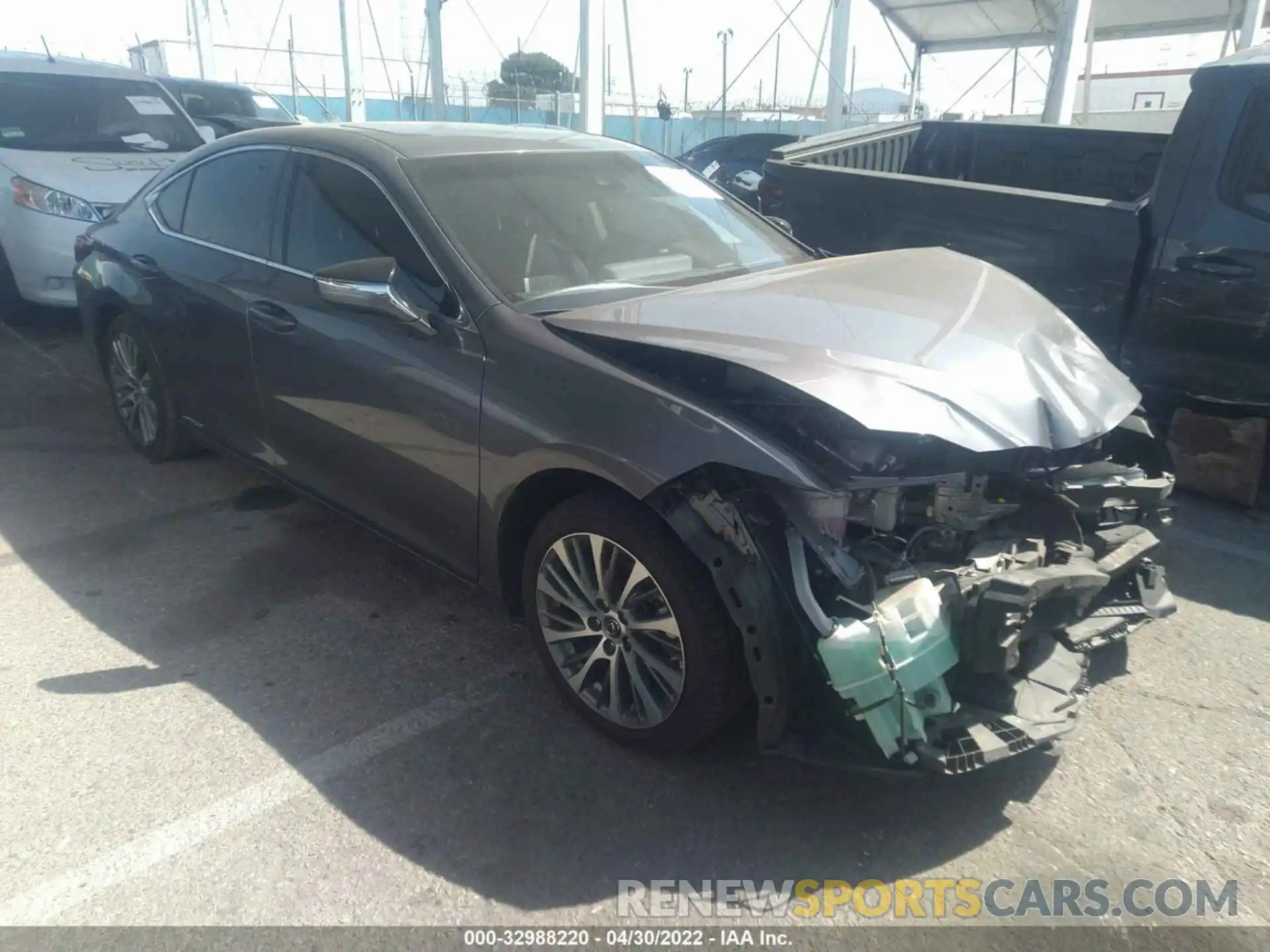 1 Photograph of a damaged car JTHB21B14K2035645 LEXUS ES 2019