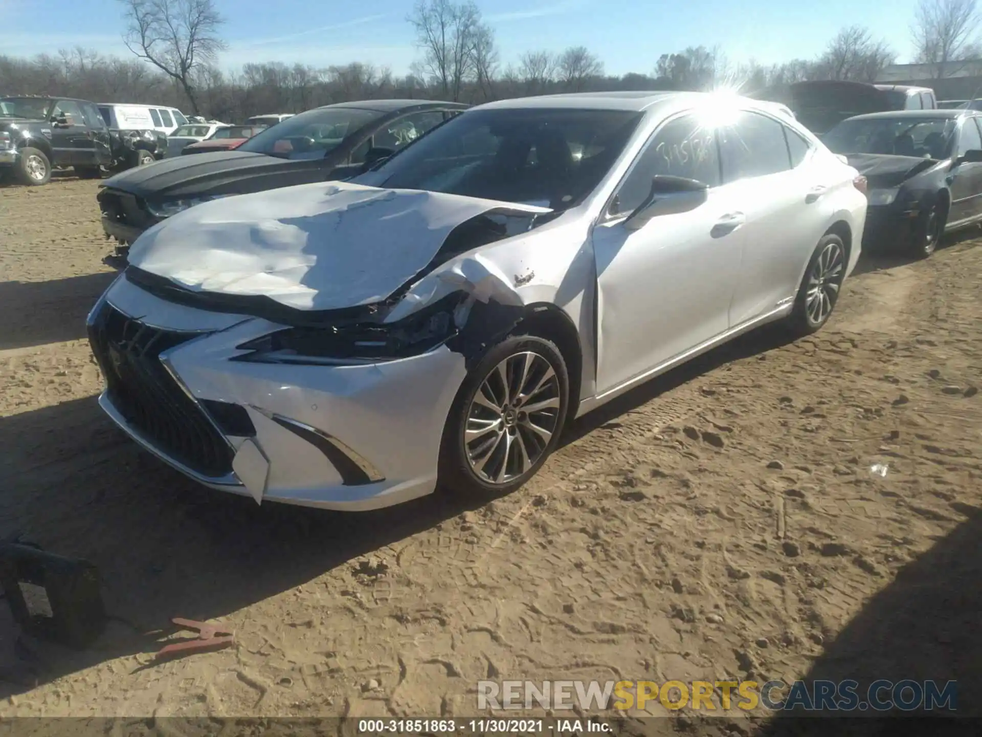 2 Photograph of a damaged car JTHB21B16K2007927 LEXUS ES 2019