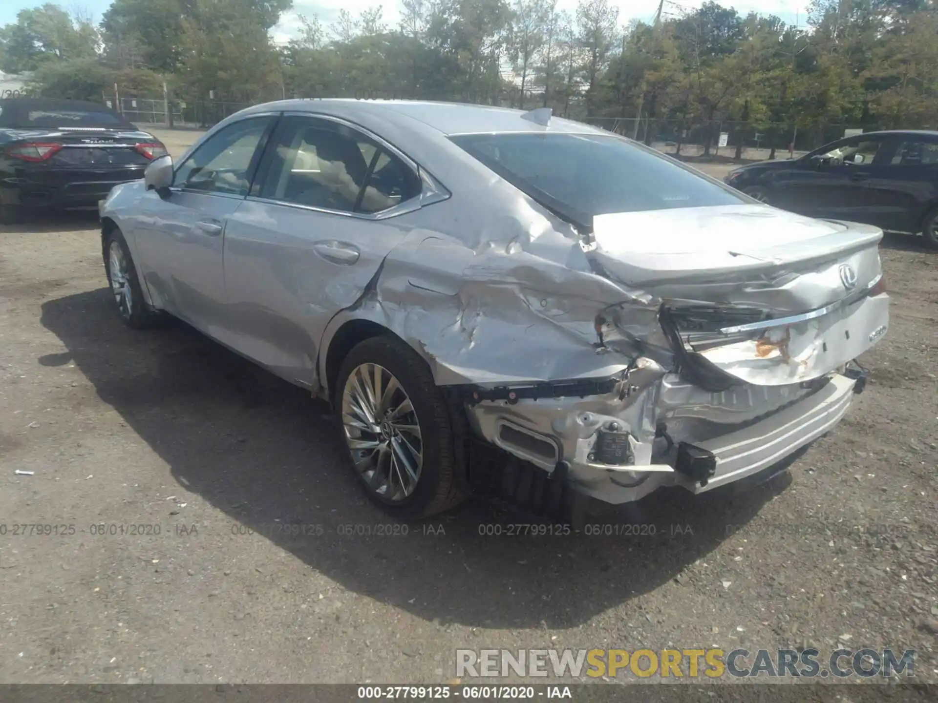 3 Photograph of a damaged car JTHB21B1XK2026223 LEXUS ES 2019