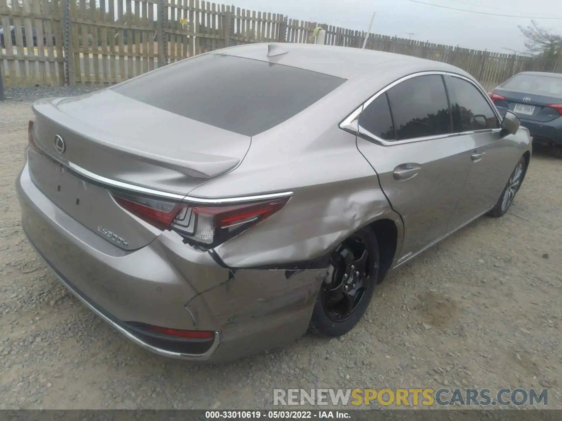 4 Photograph of a damaged car JTHB21B1XK2029848 LEXUS ES 2019