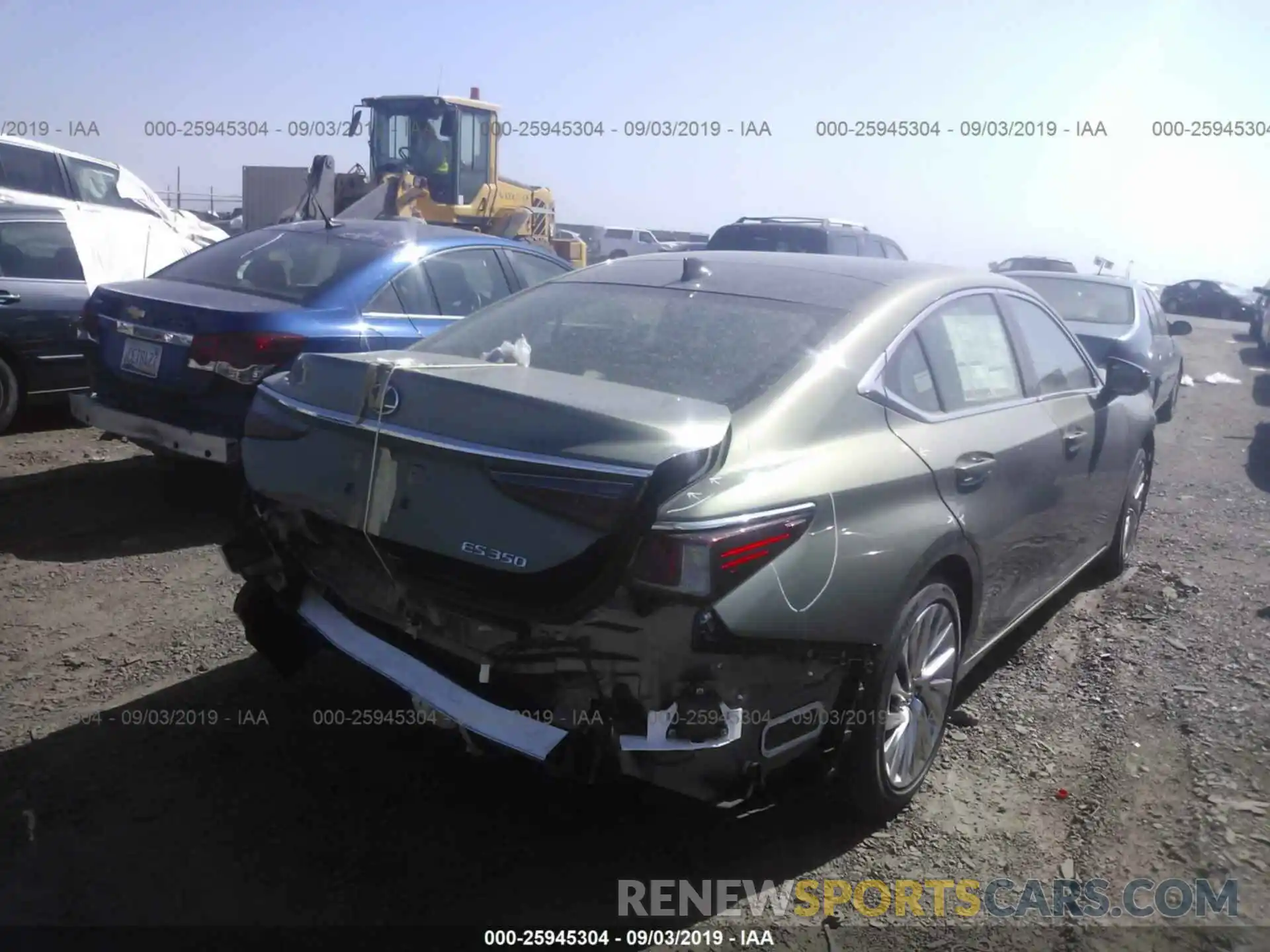 4 Photograph of a damaged car JTHBZ1B12K2003112 LEXUS ES 2019