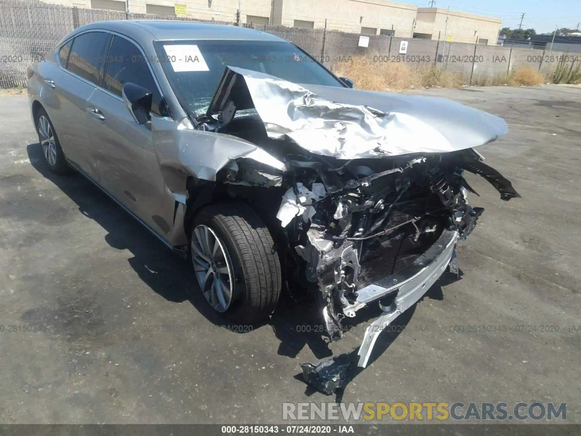 1 Photograph of a damaged car 58ACZ1B17LU063788 LEXUS ES 2020