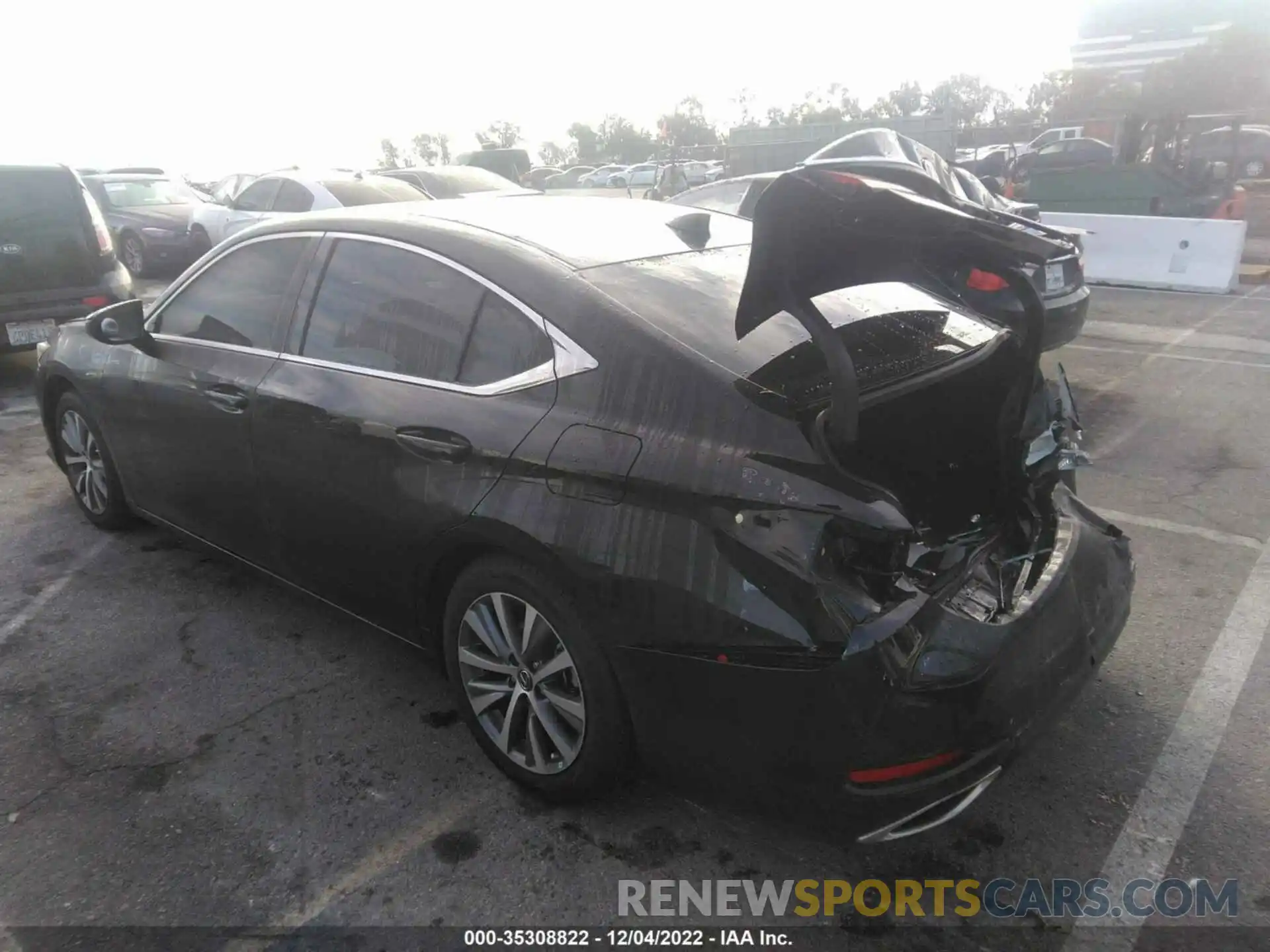 3 Photograph of a damaged car 58ACZ1B18LU056834 LEXUS ES 2020