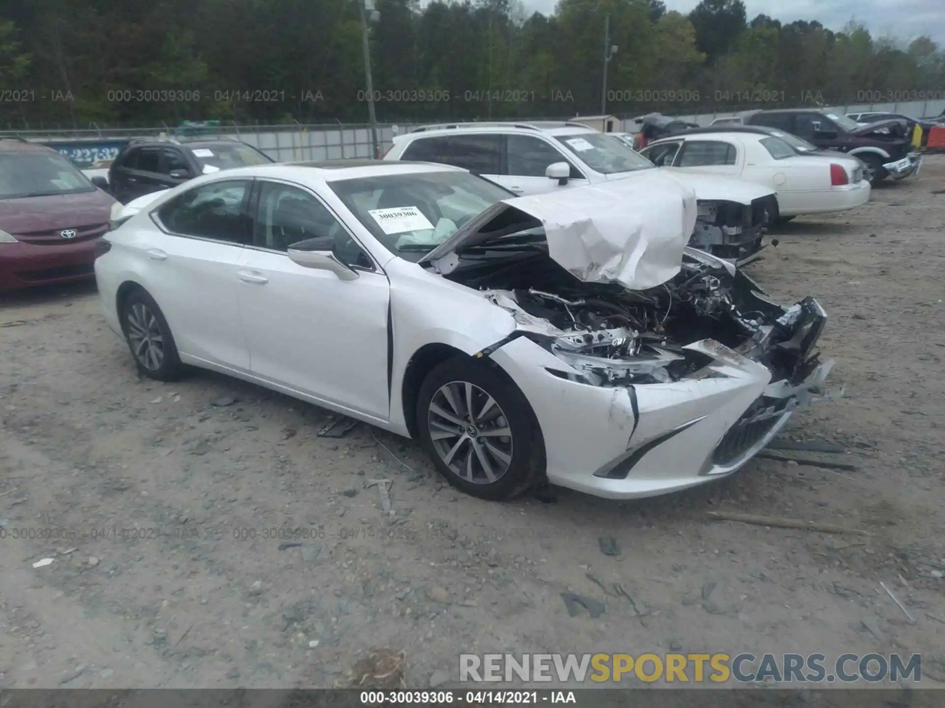 1 Photograph of a damaged car 58ACZ1B1XLU055183 LEXUS ES 2020