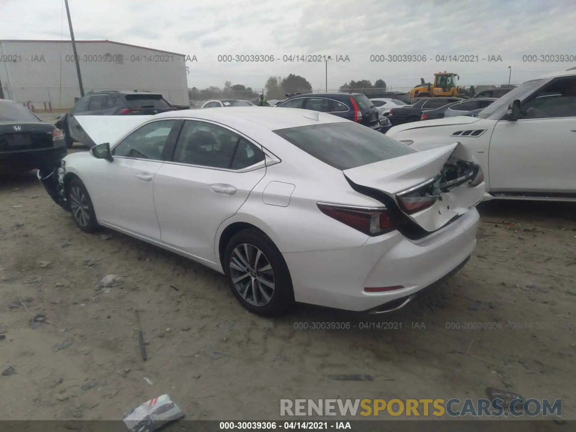 3 Photograph of a damaged car 58ACZ1B1XLU055183 LEXUS ES 2020